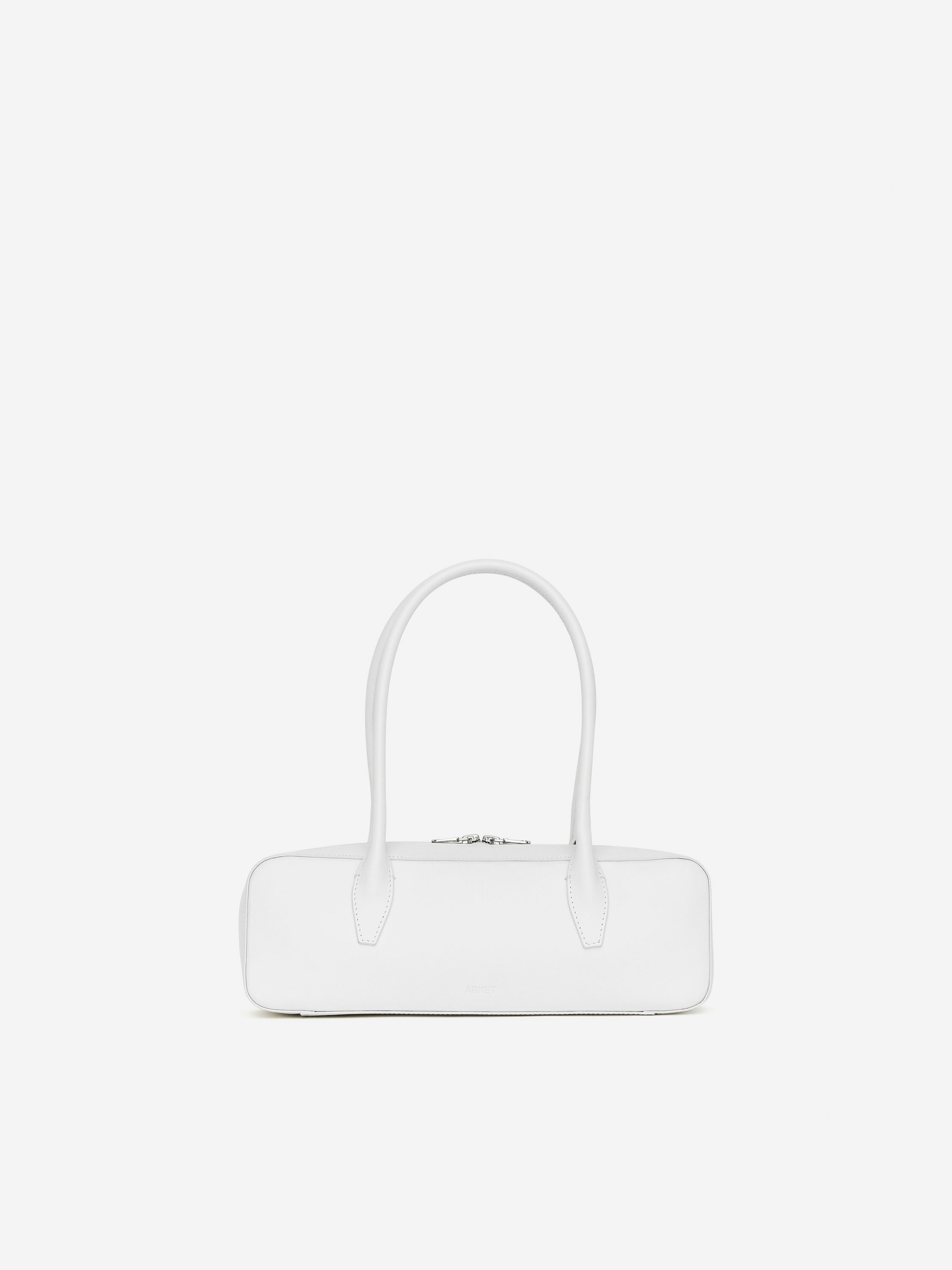 ★TOUT Y EST★ Heart Bowling Bag White am189 Cream Everleigh Bowling Bag - CHARLES & KEITH KH