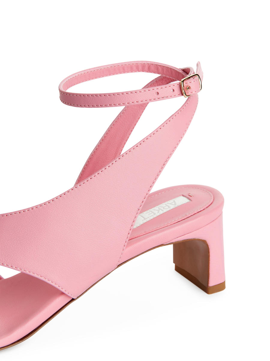 Riemensandalen aus Leder - Rosa - Women - 1222371003