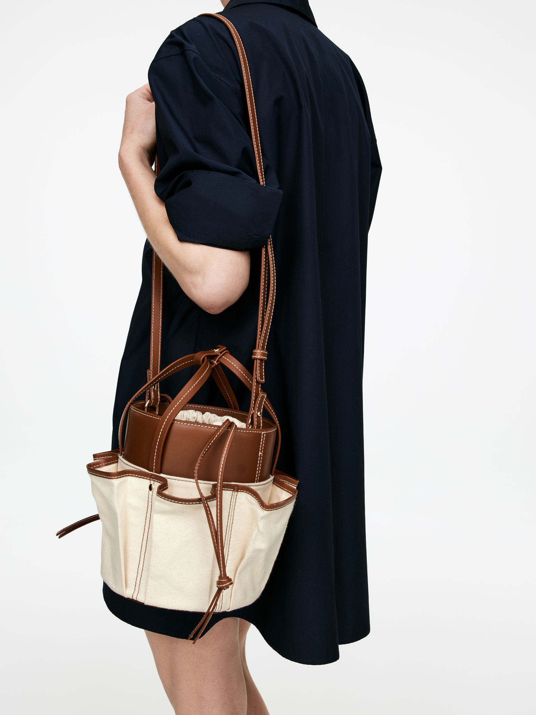 Two-In-One Bucket Bag - Brown/Beige - Women - StillMedia/Lookbook - 7