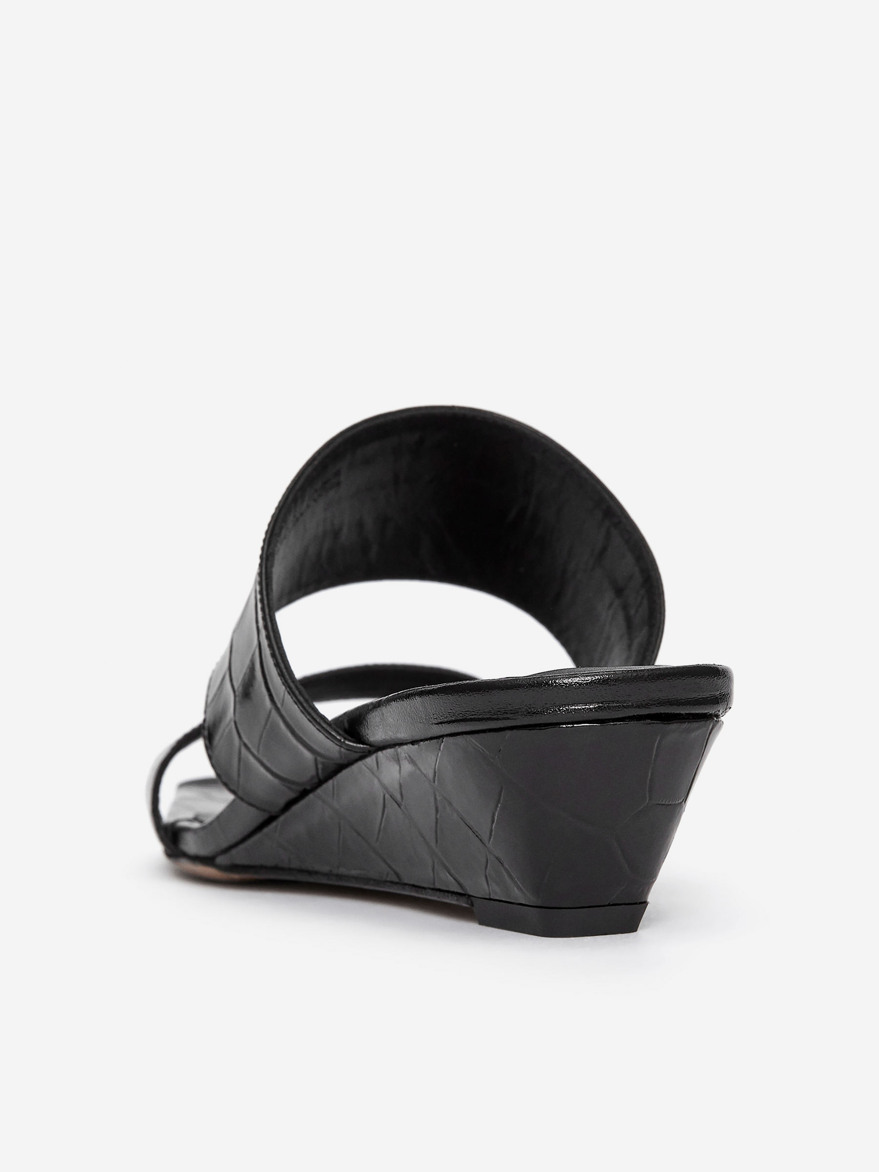 Leather Strap Sandals - Black - Women - StillMedia/DescriptiveStillLife - 5