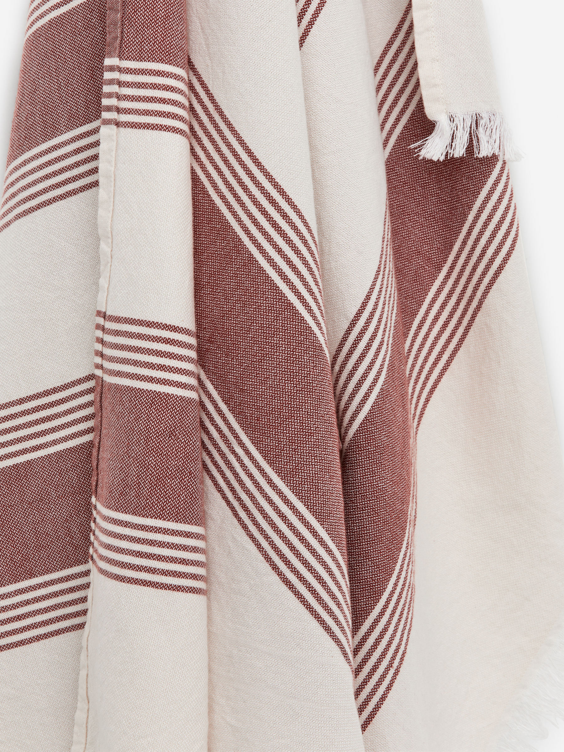 Cotton Beach Blanket - Off White/Burgundy - Homeware - StillMedia/DescriptiveDetail - 1