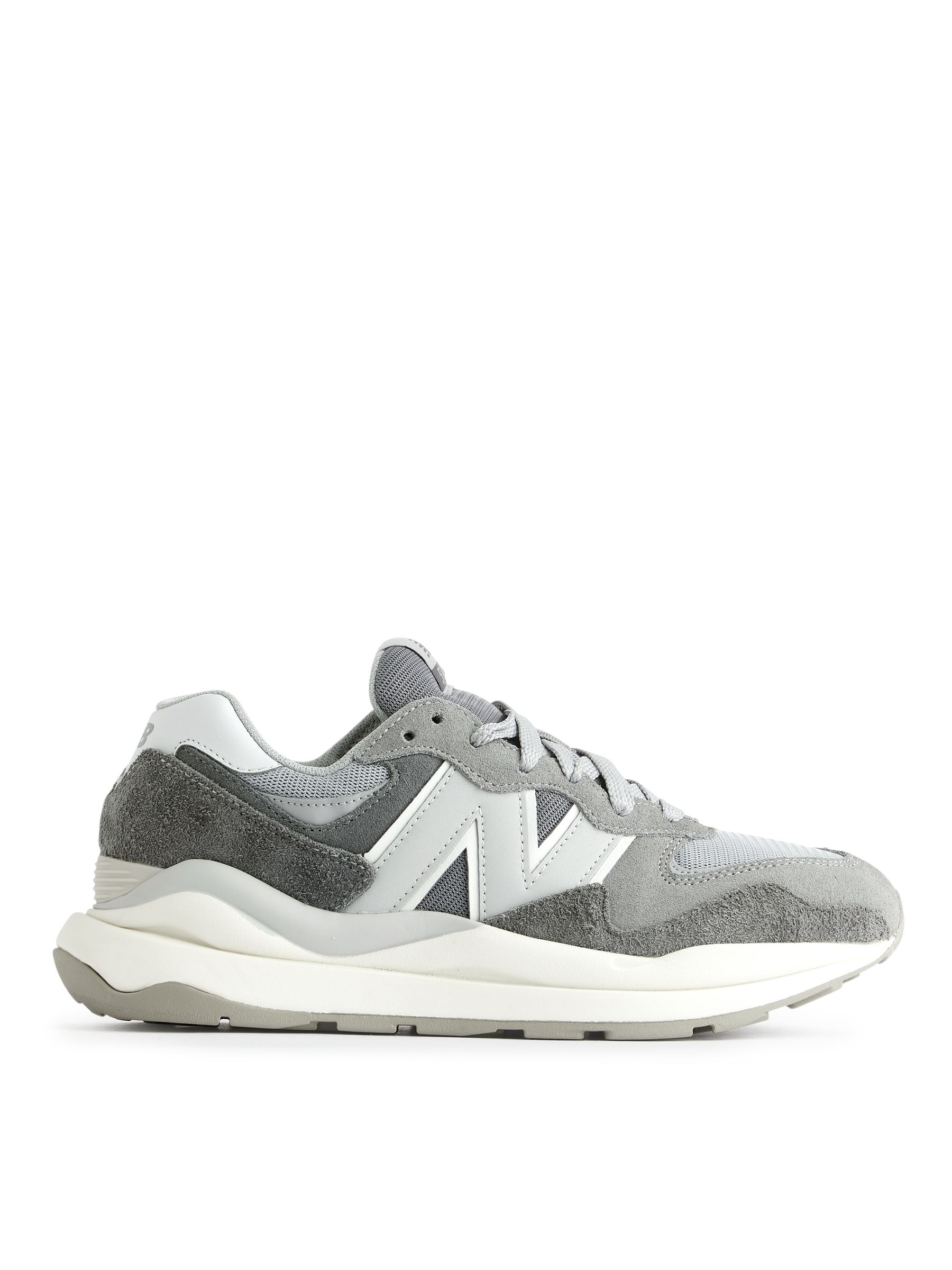 New Balance 5740 Trainers - Grey - Women - StillMedia/DescriptiveStillLife - 9