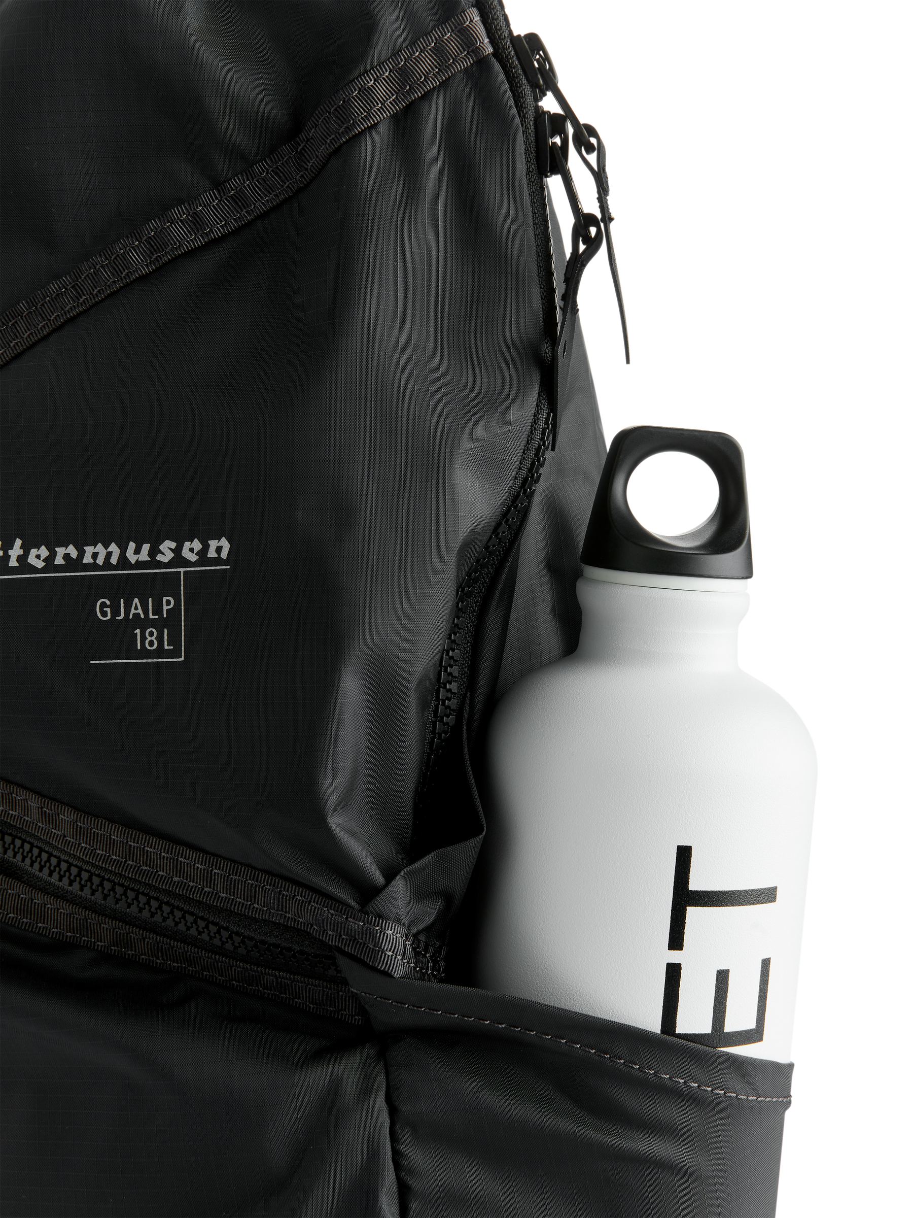 Zaino Klättermusen Gjalp 18L - Nero - Men - StillMedia/DescriptiveDetail - 1