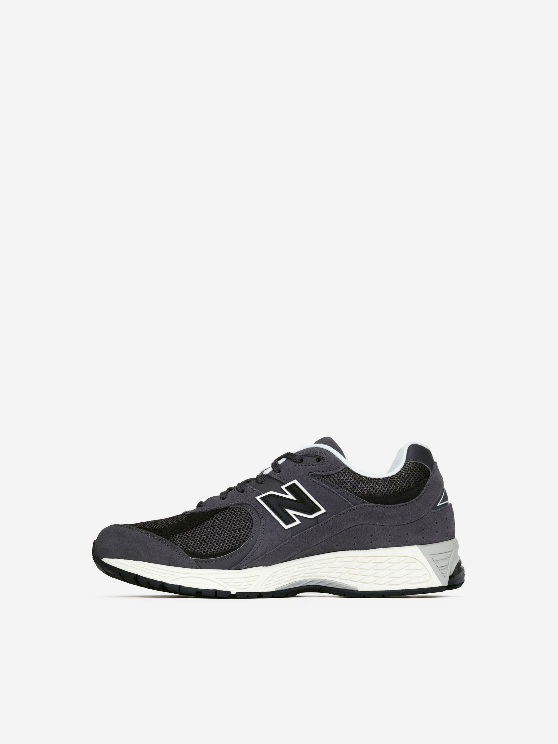 New Balance 2002R Trainers - Dark Grey - Men - StillMedia/DescriptiveStillLife - 4
