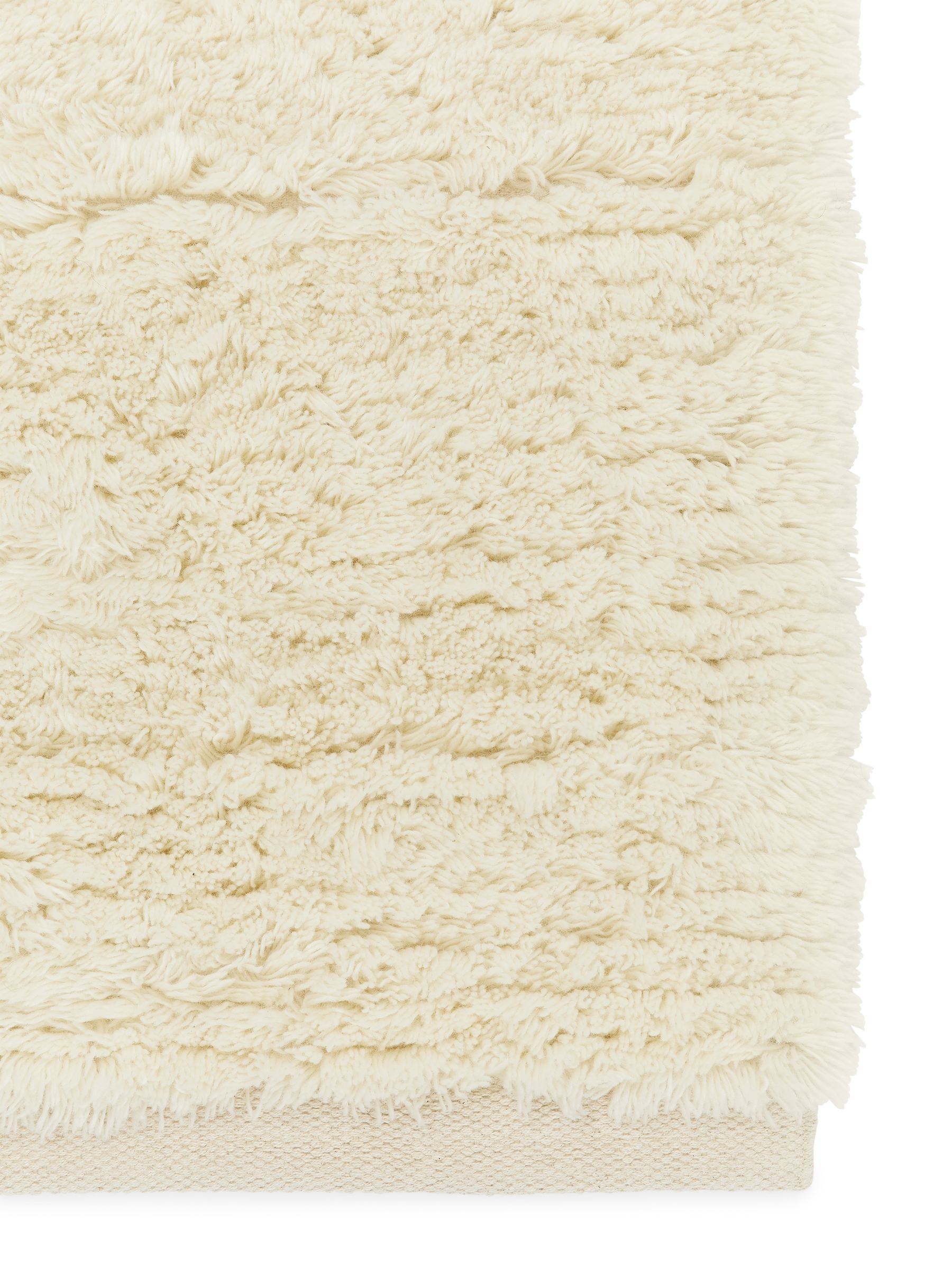 Shaggy Wool Rug 140 x 200 - Off-White - Homeware - StillMedia/DescriptiveDetail - 1