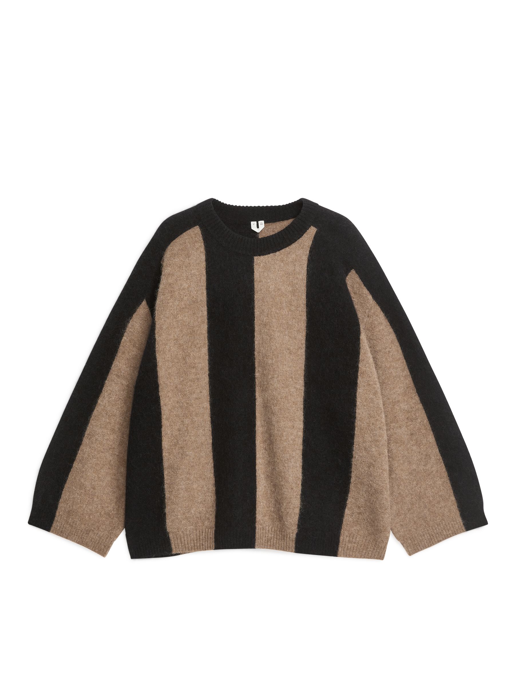 Alpaca Blend Jumper - Dark Beige/Black - Relaxed fit - Women - StillMedia/DescriptiveStillLife - 1