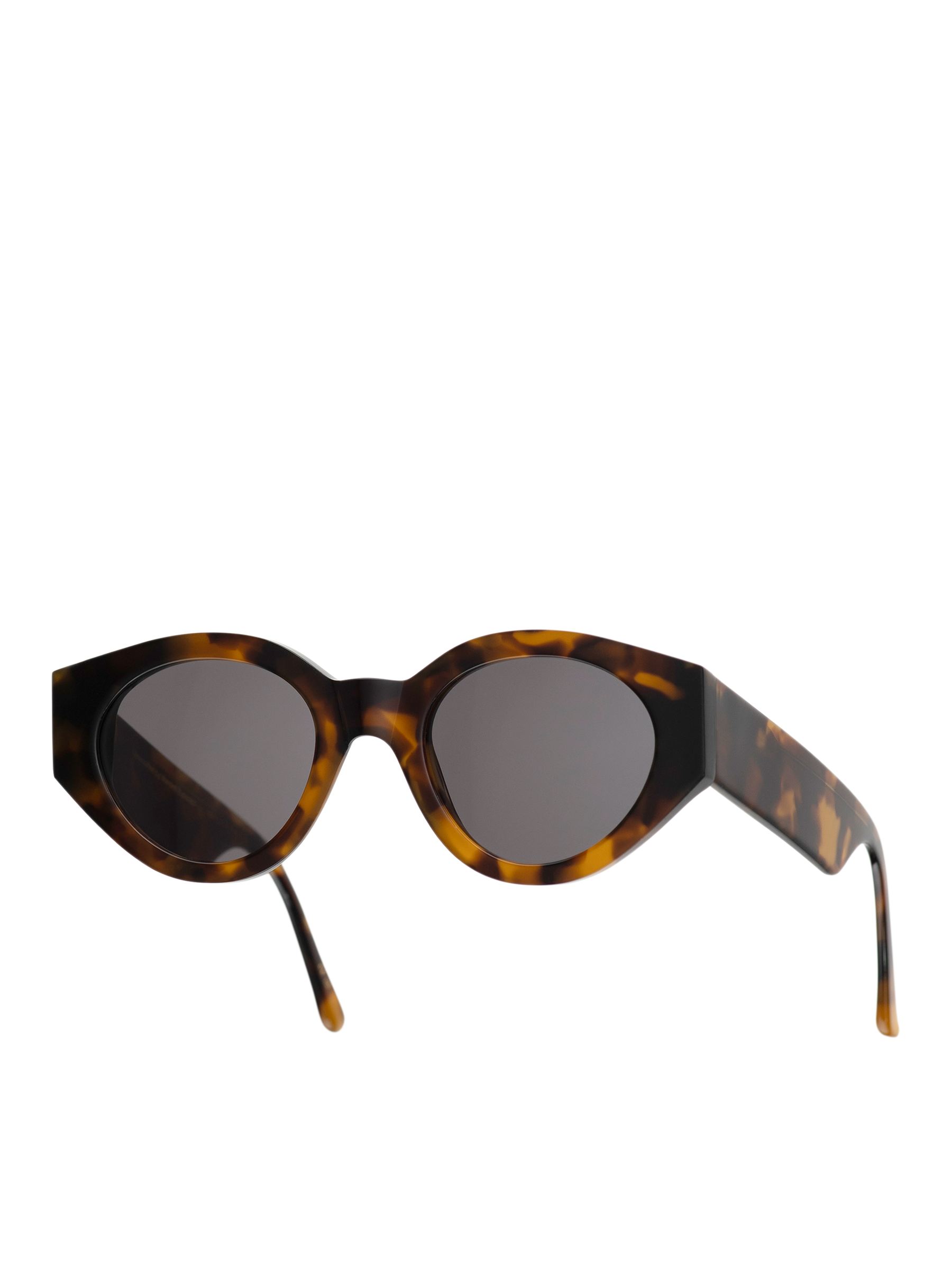 Monokel Eyewear Polly Sunglasses - Havana/Grey Solid Lens - Women - StillMedia/DescriptiveStillLife - 9