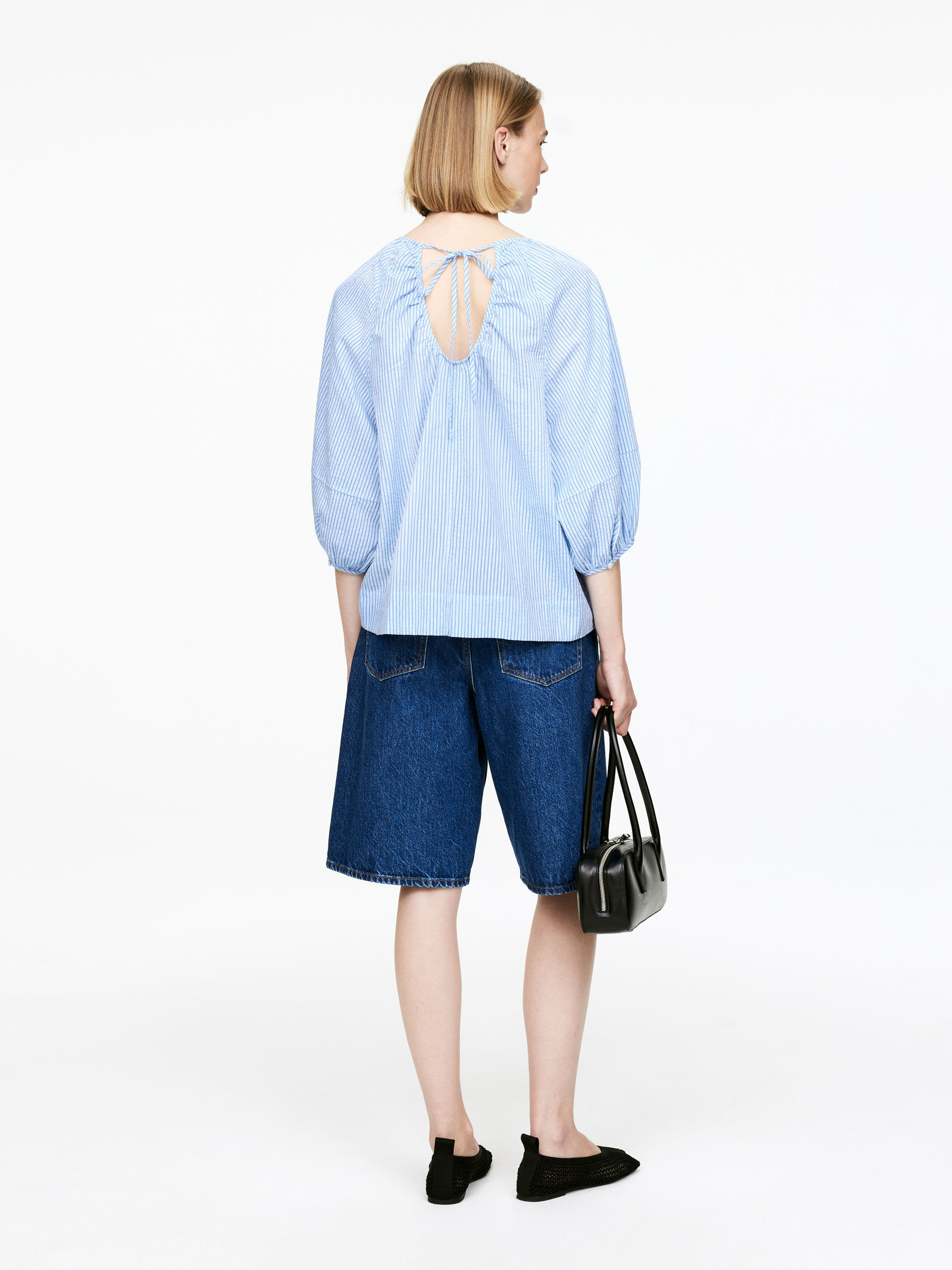 Relaxed Cotton-Linen Blouse - Light Blue/Striped - Loose fit - Women - StillMedia/Lookbook - 5