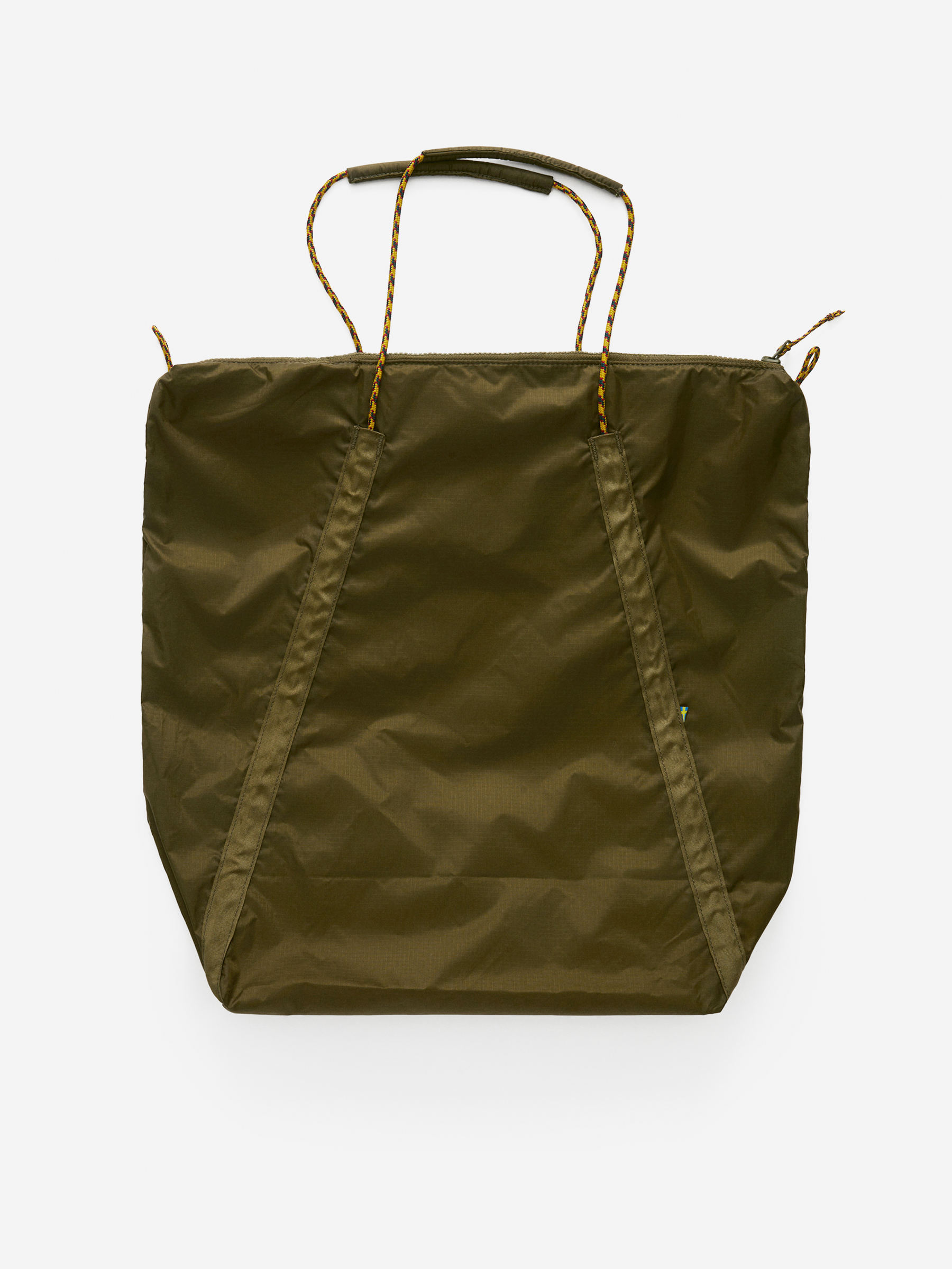 Klättermusen Gebo Tote Bag - Olive Green - Men - StillMedia/DescriptiveStillLife - 2