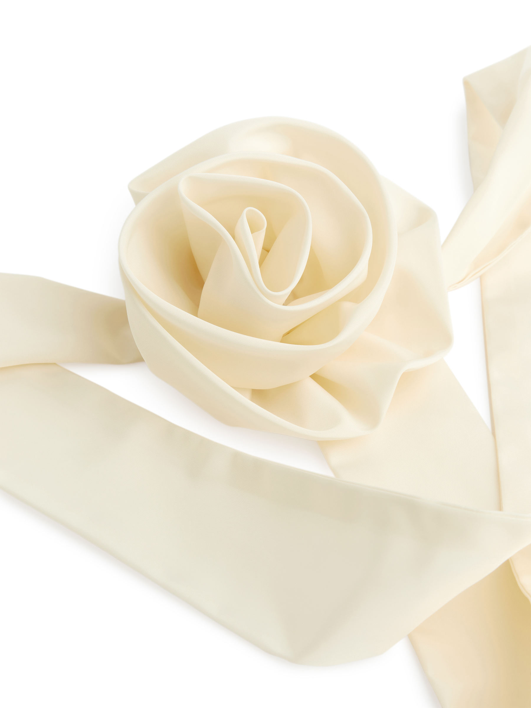 Wiązany naszyjnik z różą - Złamana biel - Women - StillMedia/DescriptiveDetail - 2