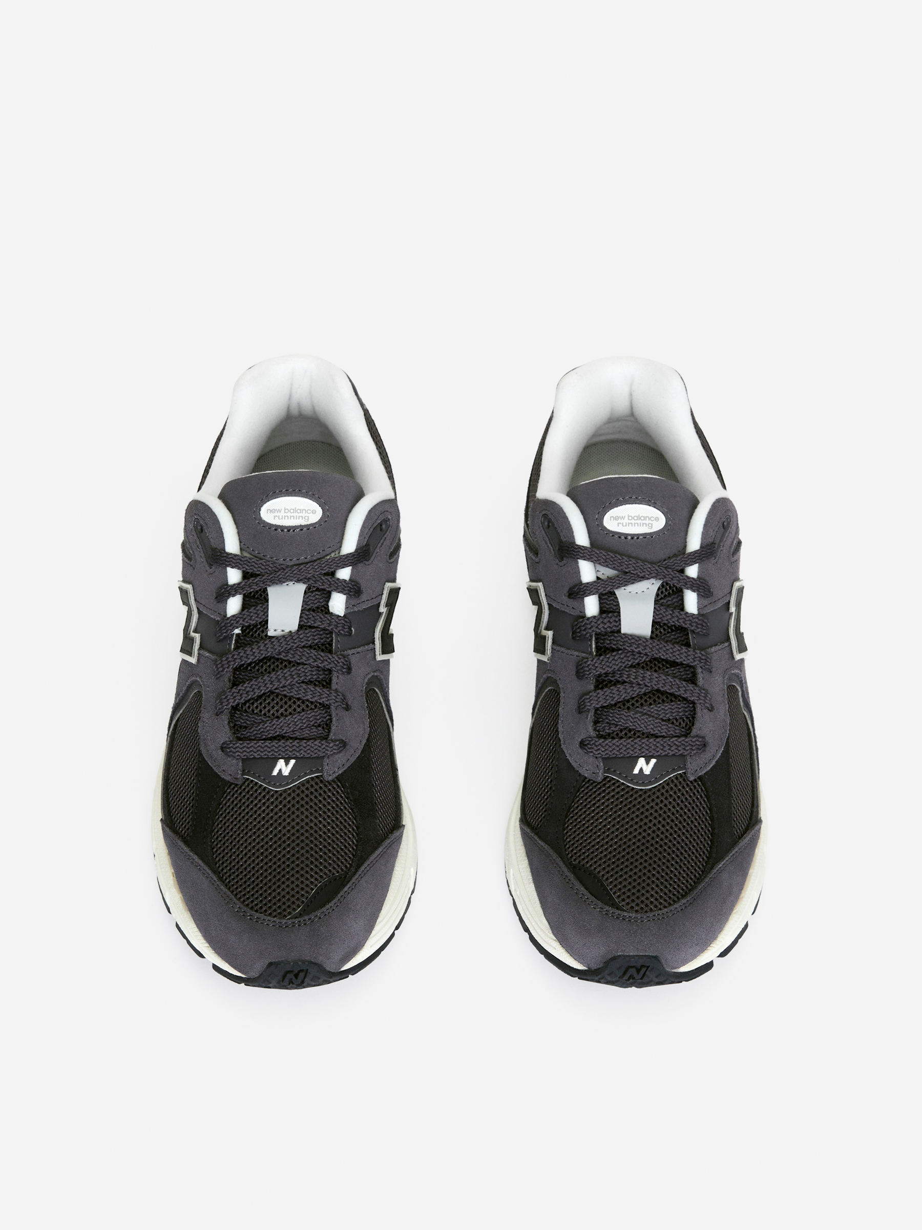 New Balance 2002R Trainers - Dark Grey - Men - StillMedia/DescriptiveStillLife - 3