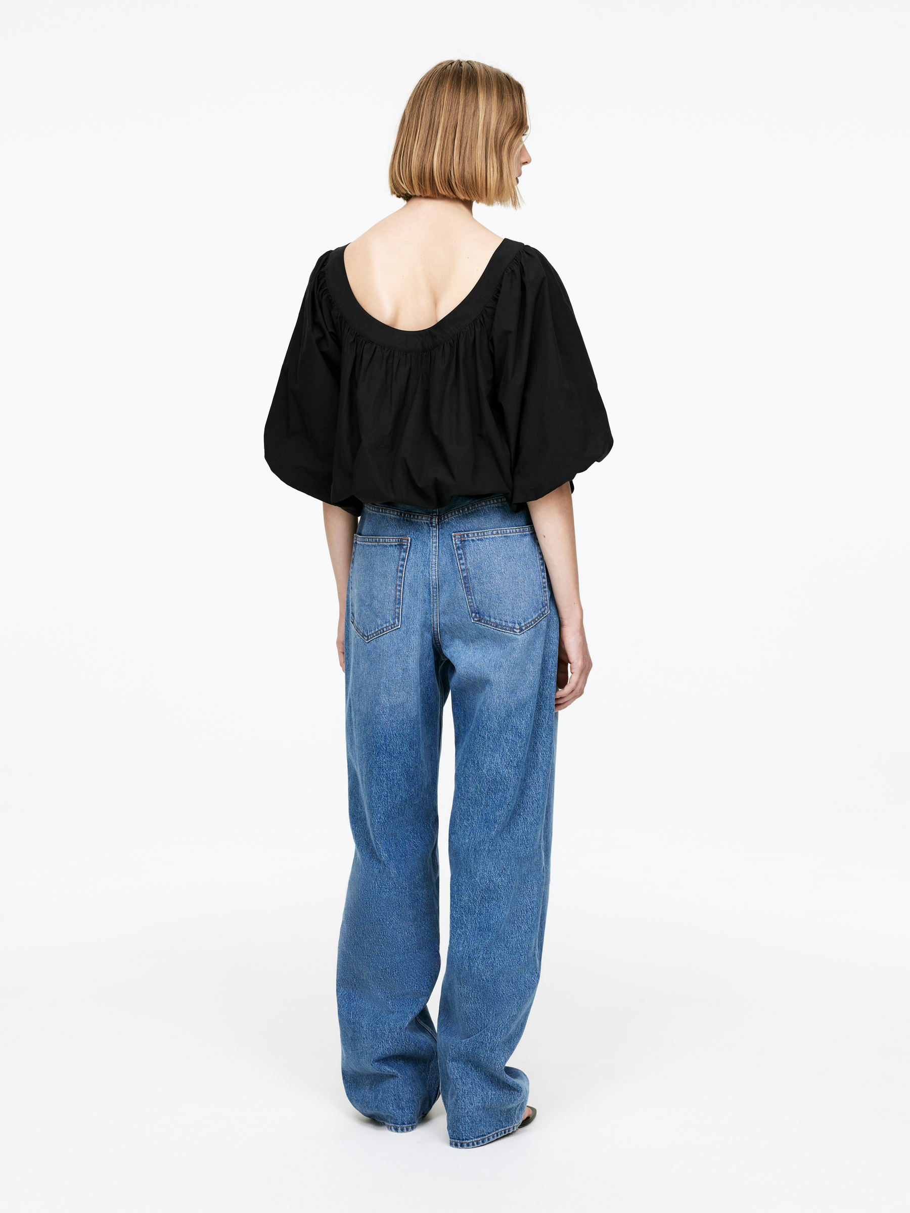Balloon-Hem Top - Black - Loose fit - Women - StillMedia/Lookbook - 4
