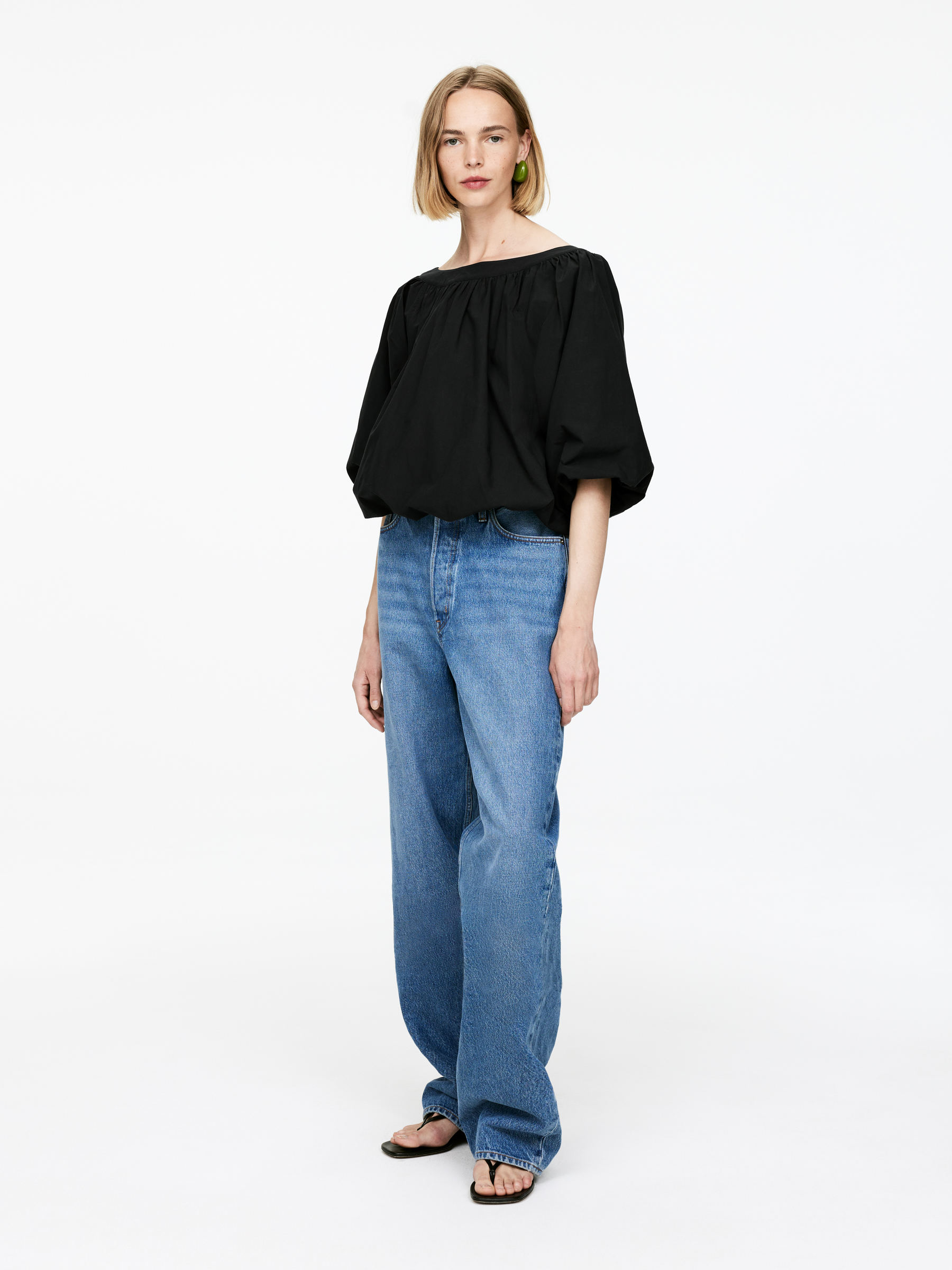Balloon-Hem Top - Black - Loose fit - Women - StillMedia/Lookbook - 6