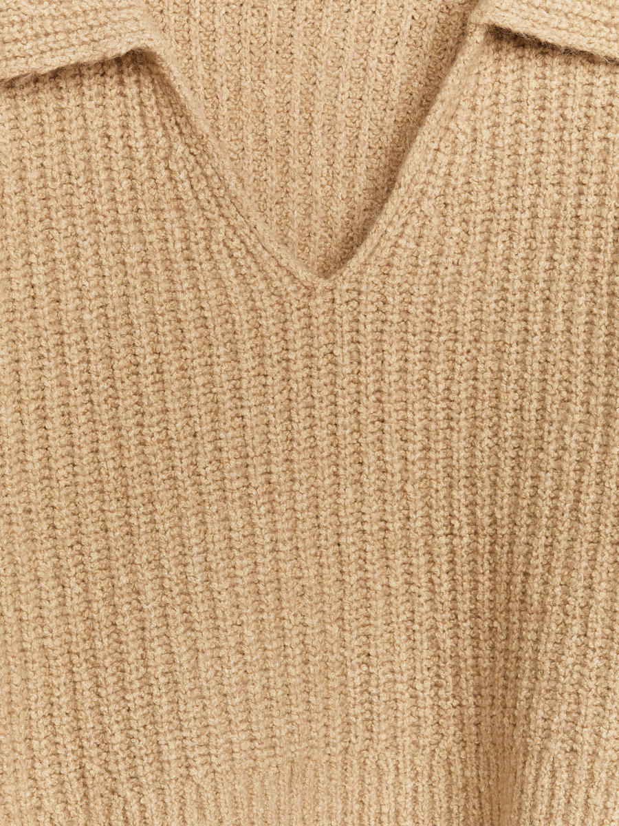 Rib V-Neck Jumper - Beige - Regular fit - Women - 1223531001