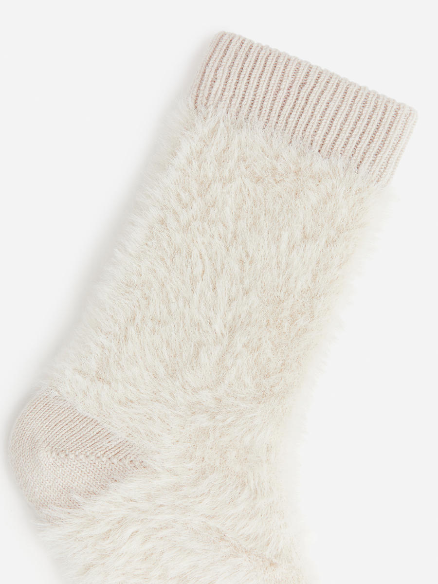 Flauschige Socken-#DCD6C7-6796