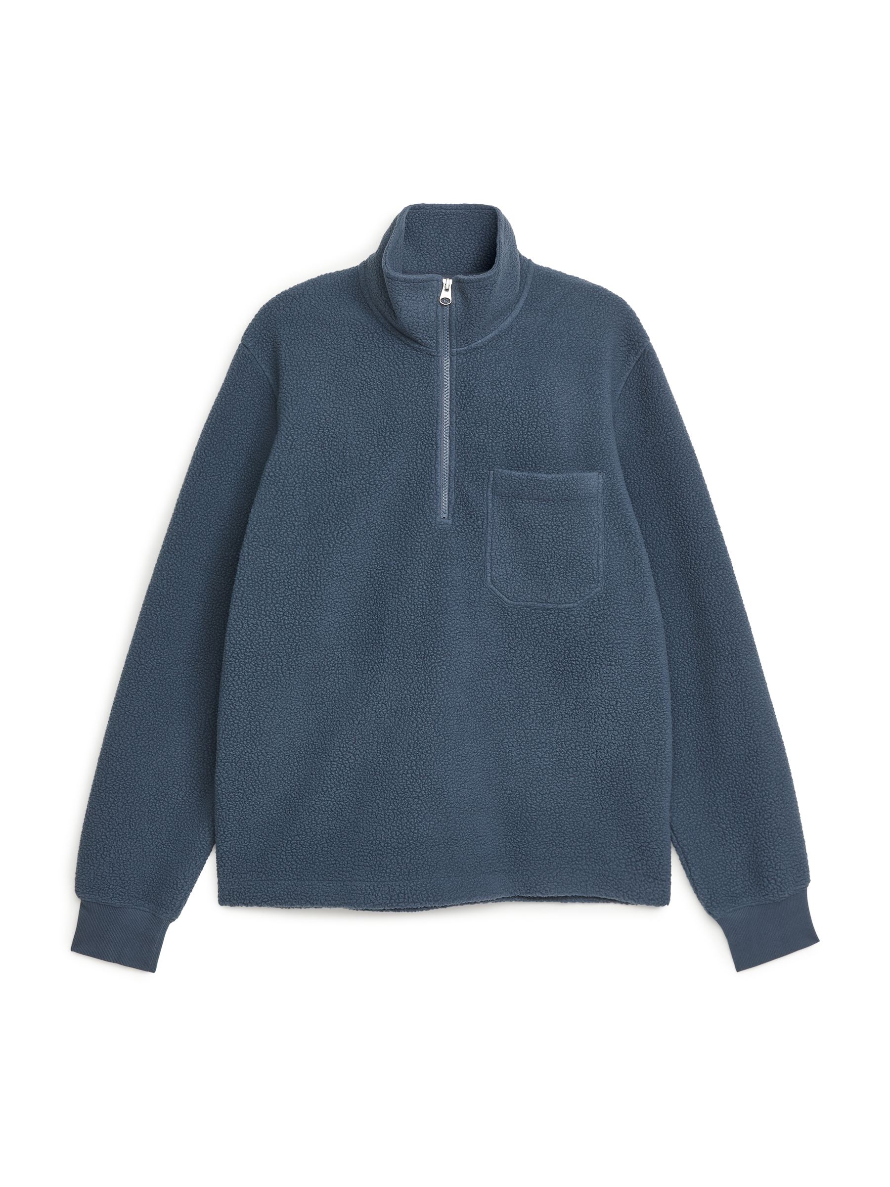 Sudadera con media cremallera de forro polar - Dusty Blue - Corte estándar - Men - StillMedia/DescriptiveStillLife - 1