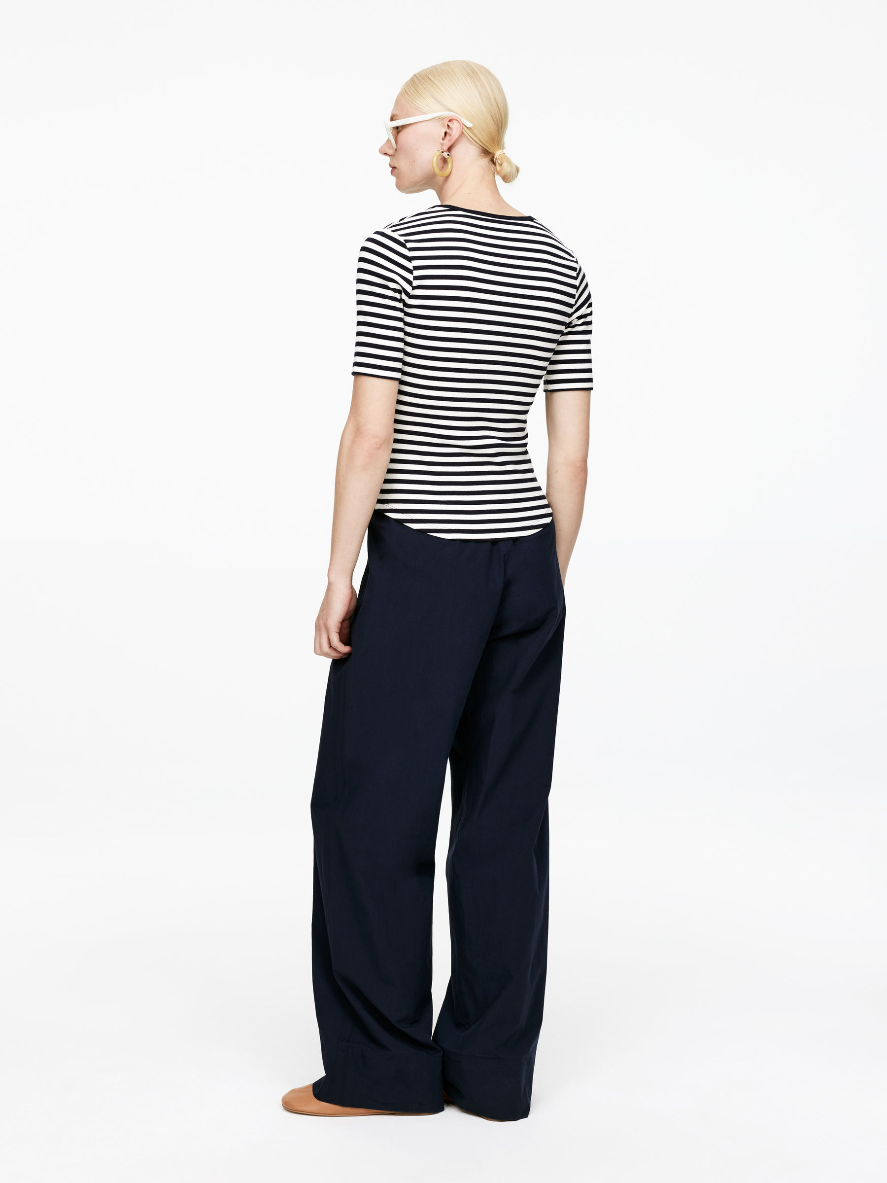 Cotton Trousers - Dark Blue - Relaxed fit - Women - StillMedia/Lookbook - 4