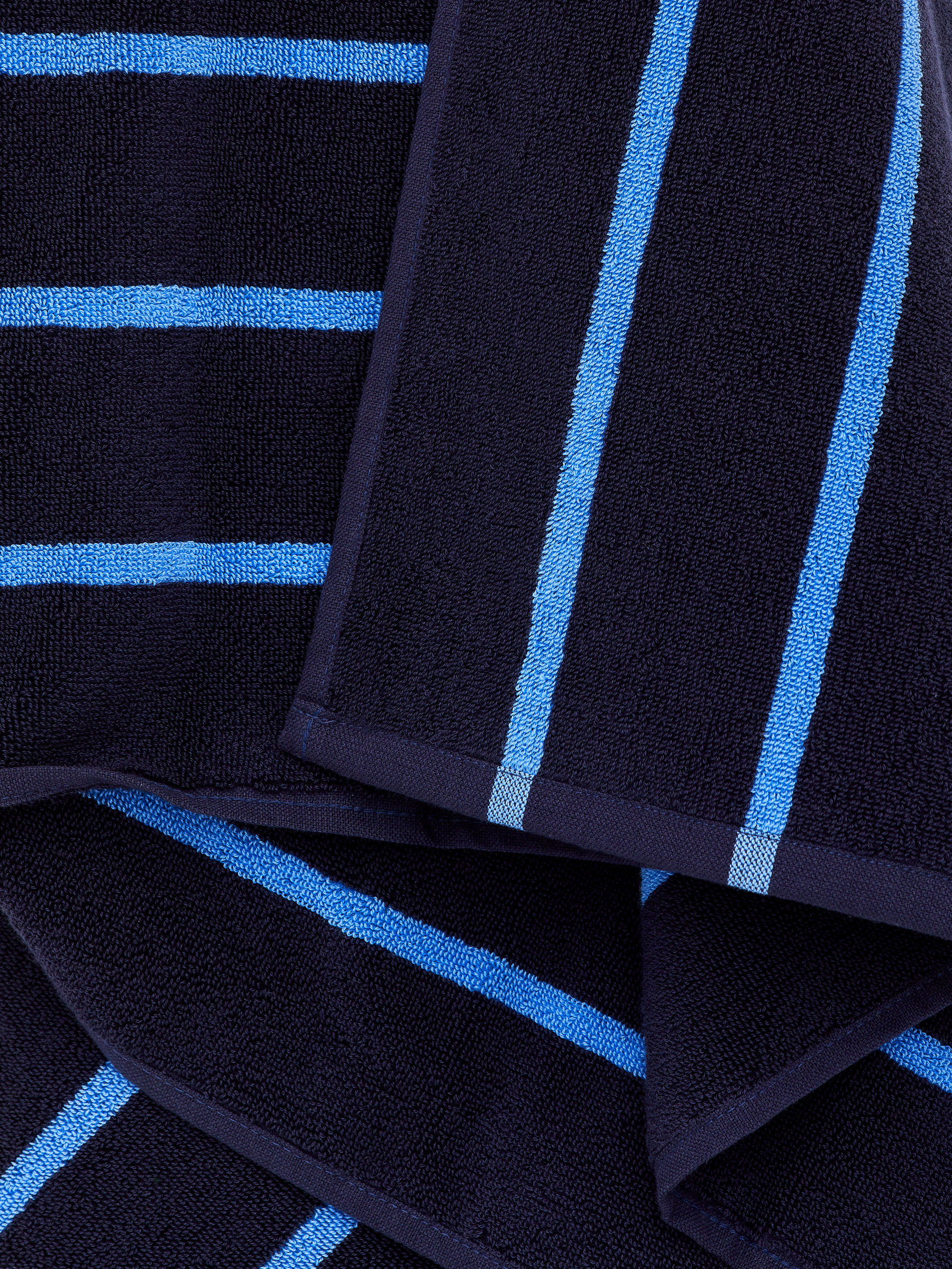 Bath Towel 80 x 165 cm - Blue/Striped - Homeware - StillMedia/DescriptiveDetail - 2