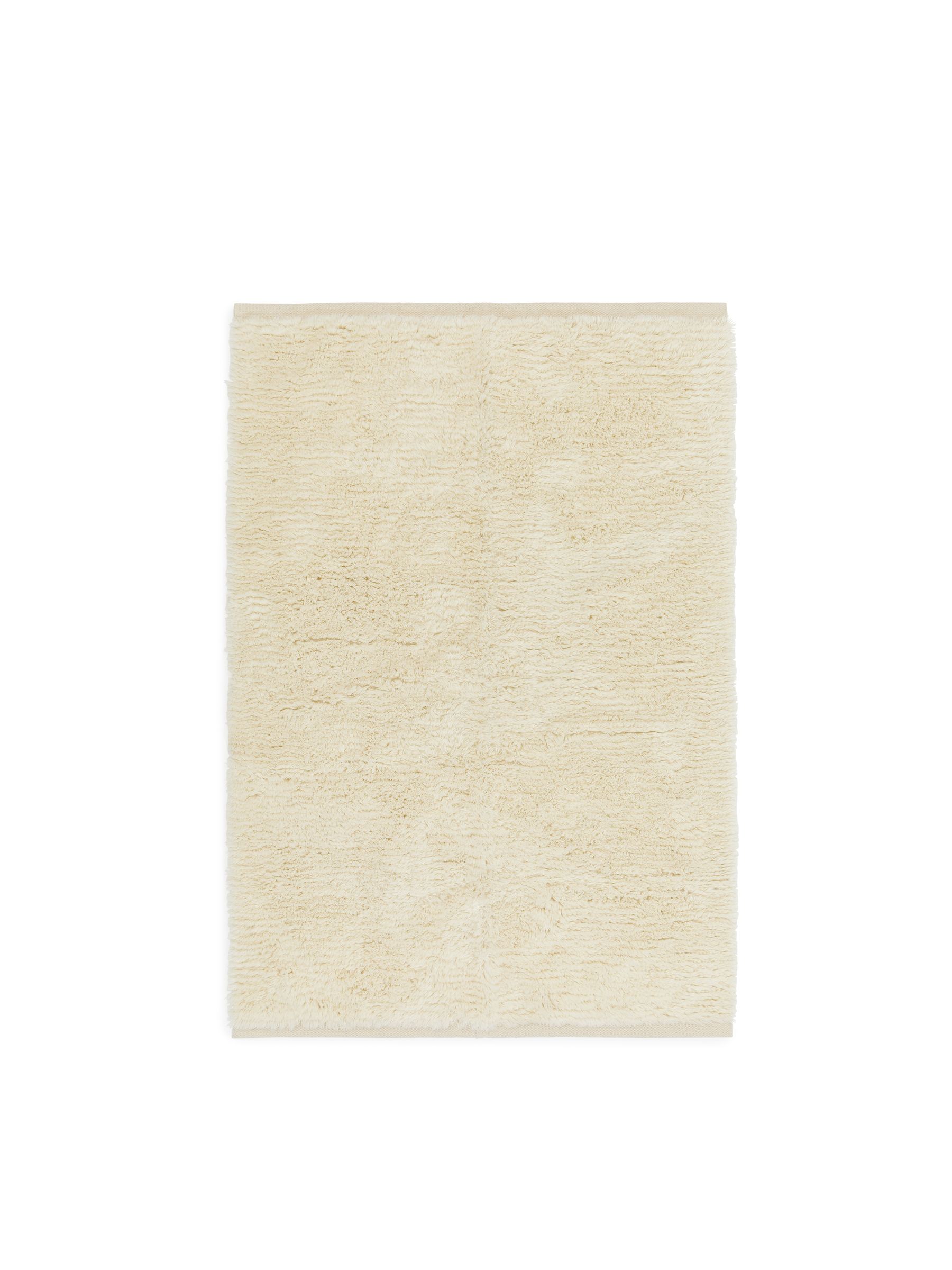 Shaggy Wool Rug 140 x 200 - Off-White - Homeware - StillMedia/DescriptiveStillLife - 2