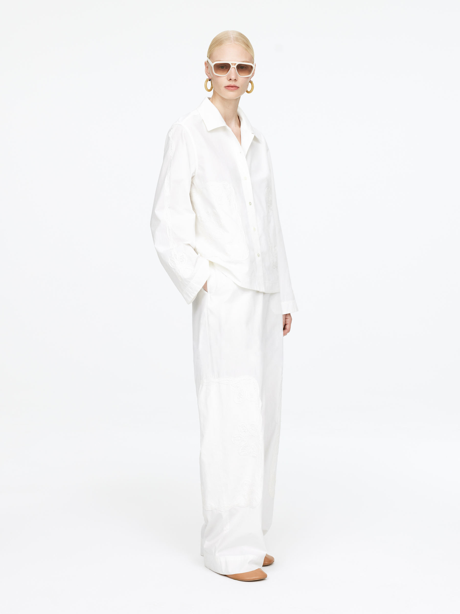 Embroidery-Detail Shirt - White - Regular fit - Women - StillMedia/Lookbook - 3