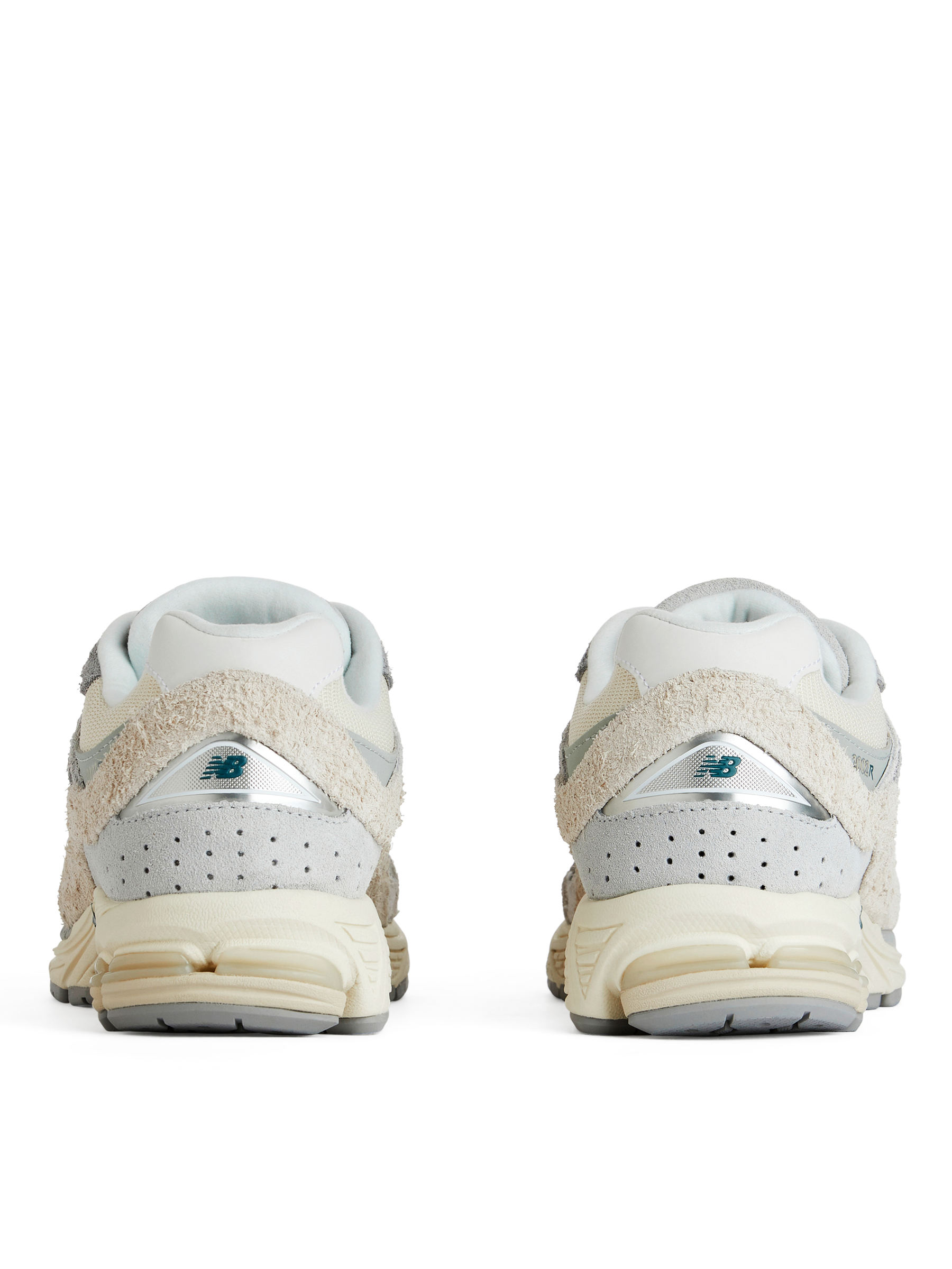 New Balance 2002R Trainers - Off White - Women - 1152130004