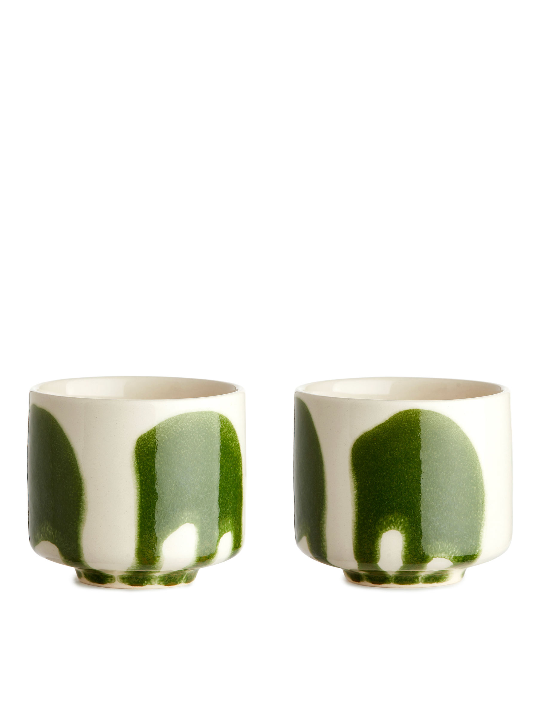 Steinguttassen im 2er-Set - Weiß/Grün - Homeware - StillMedia/DescriptiveStillLife - 1