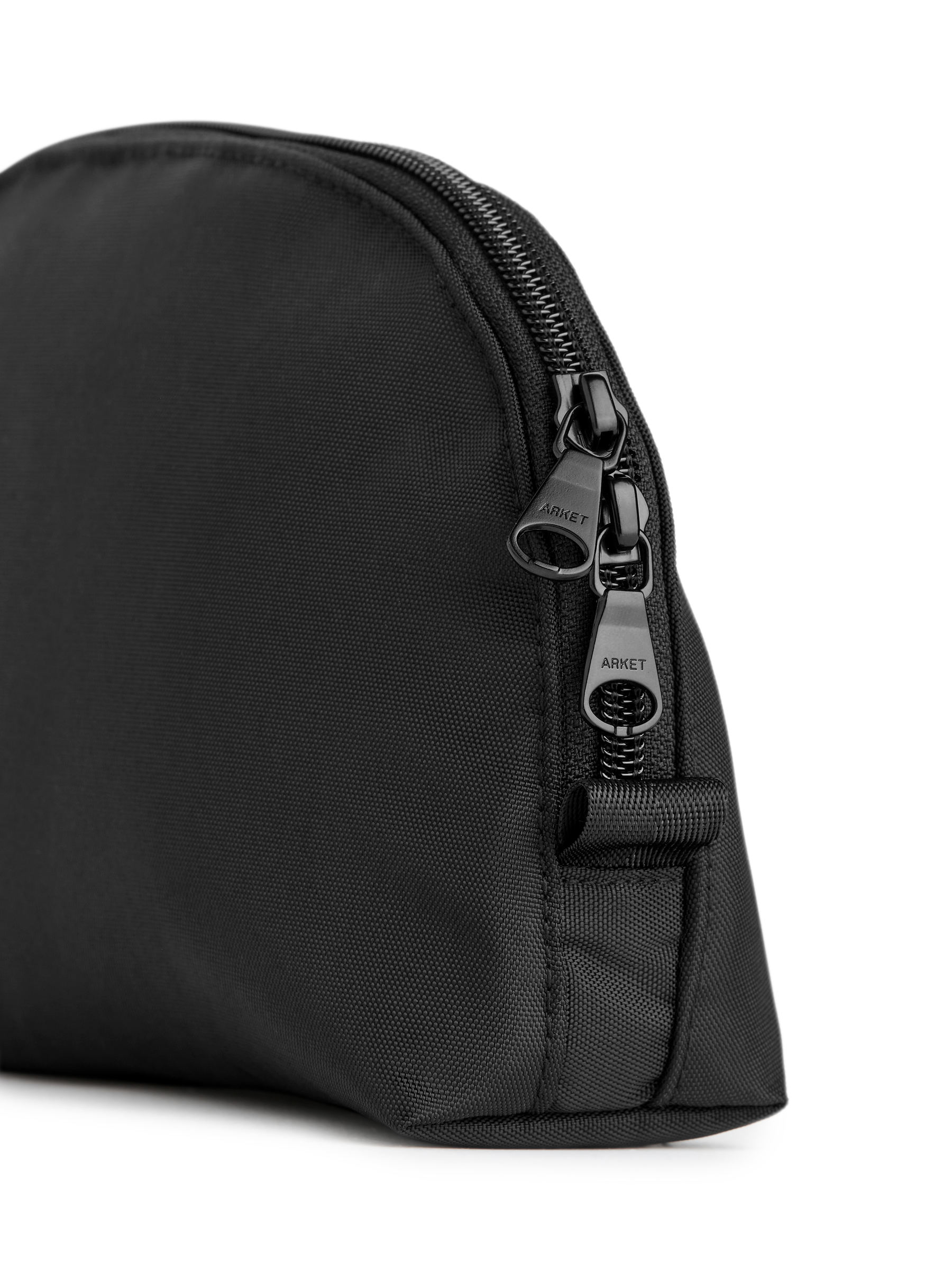 Travel Pouch Set of 2 - Black - Travel - StillMedia/DescriptiveDetail - 2