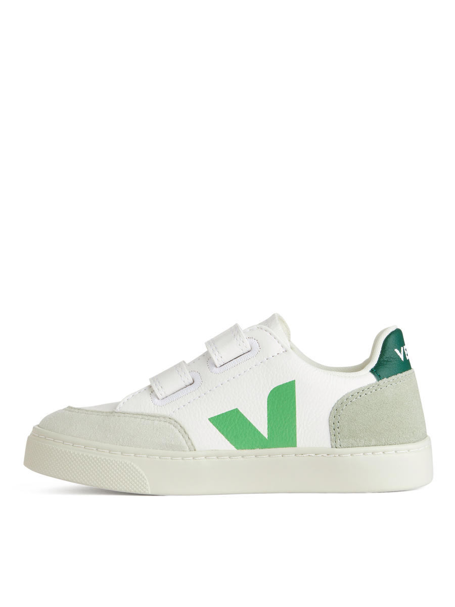 Veja V-12 Junior Trainers-#46A180-6167