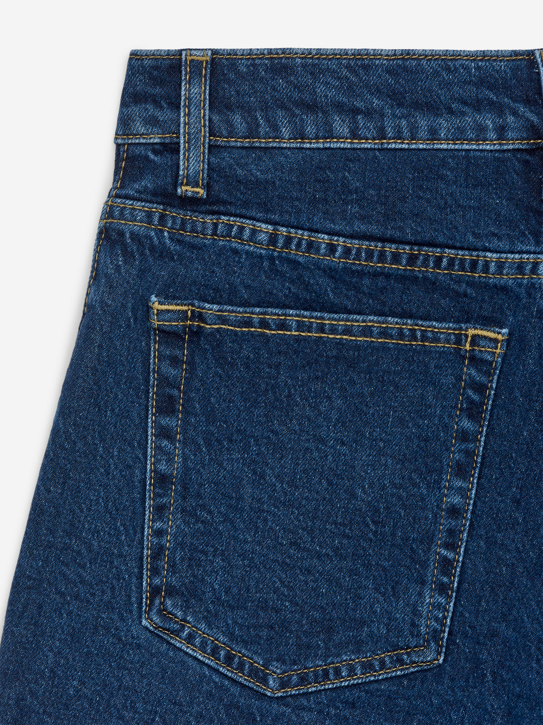 LUPINE Patch Pocket Shorts - Dark Blue - Slim fit - Women - StillMedia/DescriptiveDetail - 2