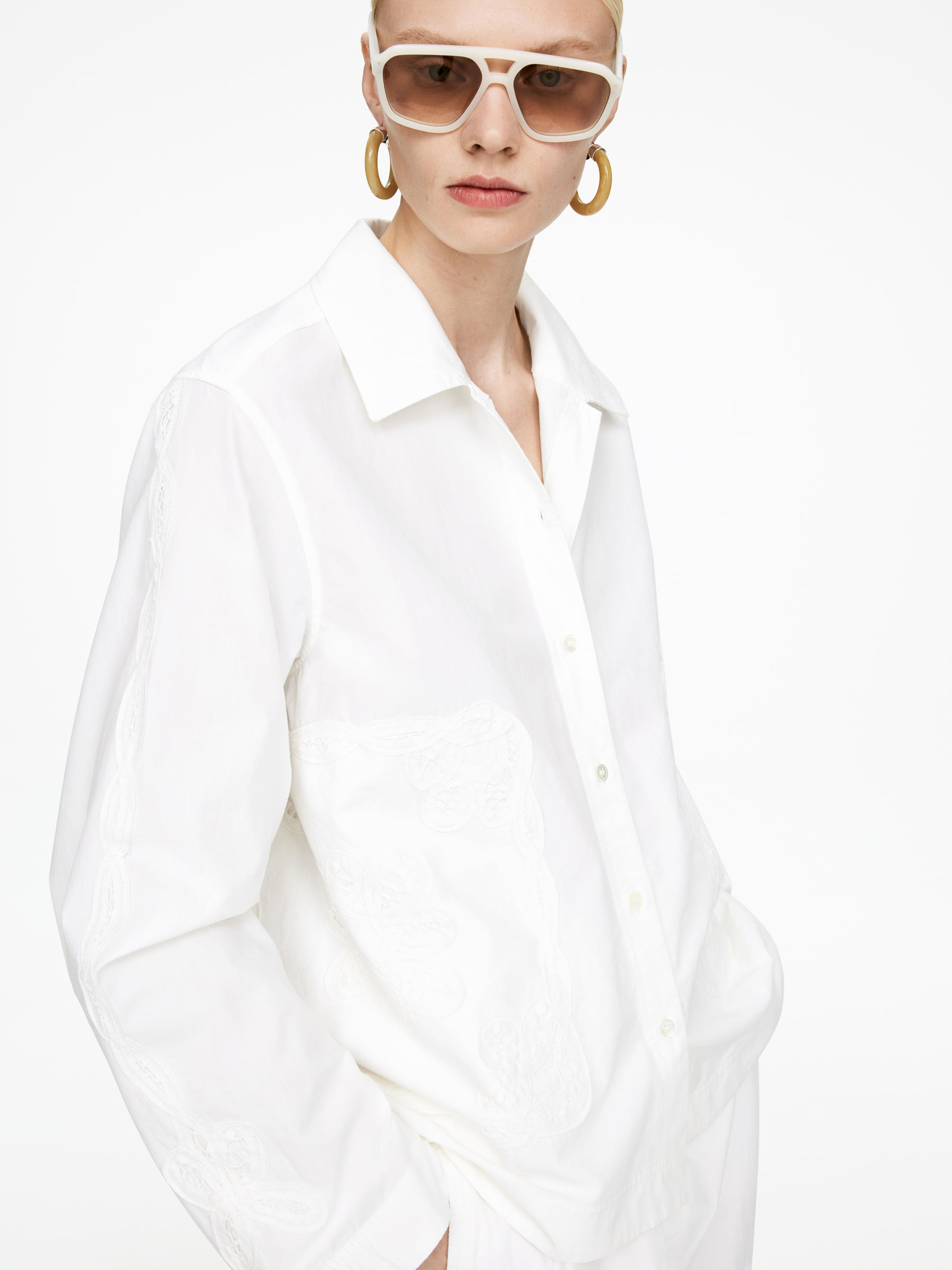 Embroidery-Detail Shirt - White - Regular fit - Women - StillMedia/Lookbook - 5