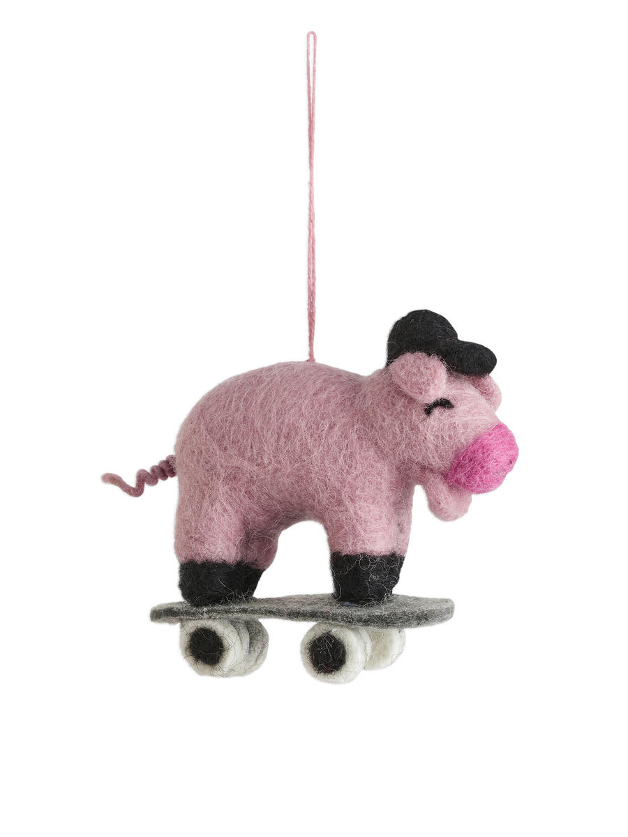 Felt So Good Skating Pig-#ECDBE9-5634