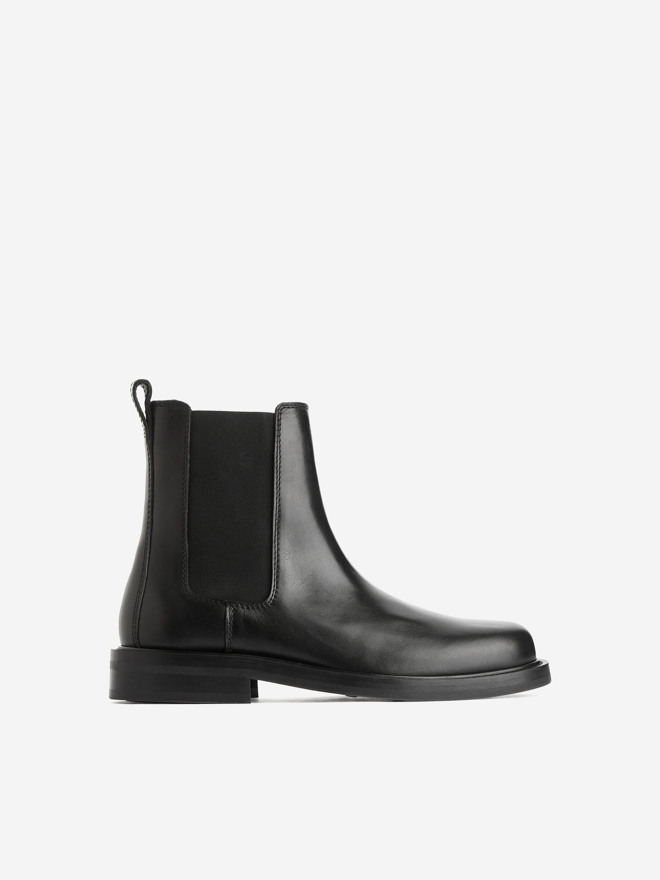 ARKET Square-Toe Chelsea Boots in Black | endource
