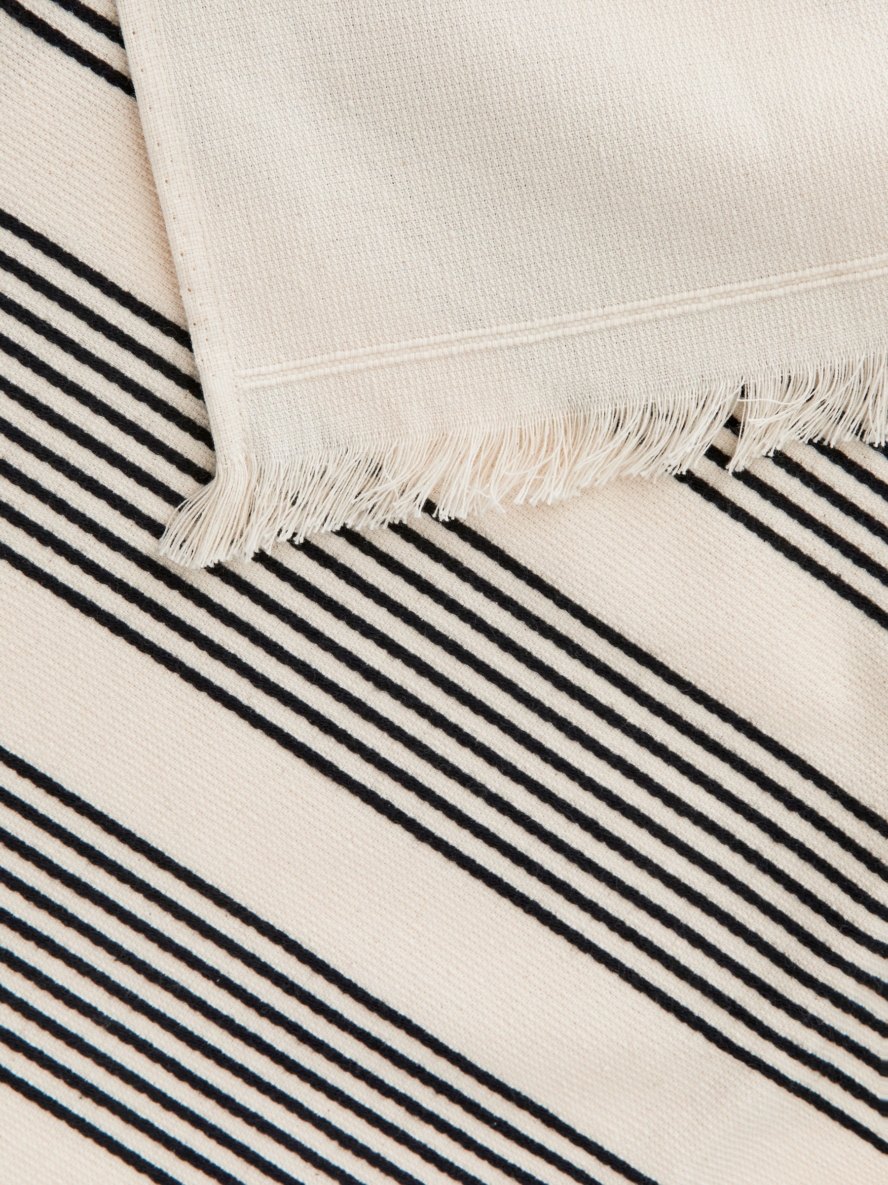 Bath Towel 100 x 180 cm - Off White/Black - Homeware - StillMedia/DescriptiveDetail - 2