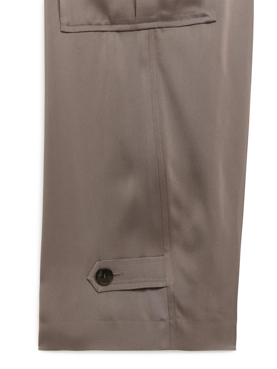 Cargohose aus Satin - Taupe - Loose Fit - Women - 1170337001