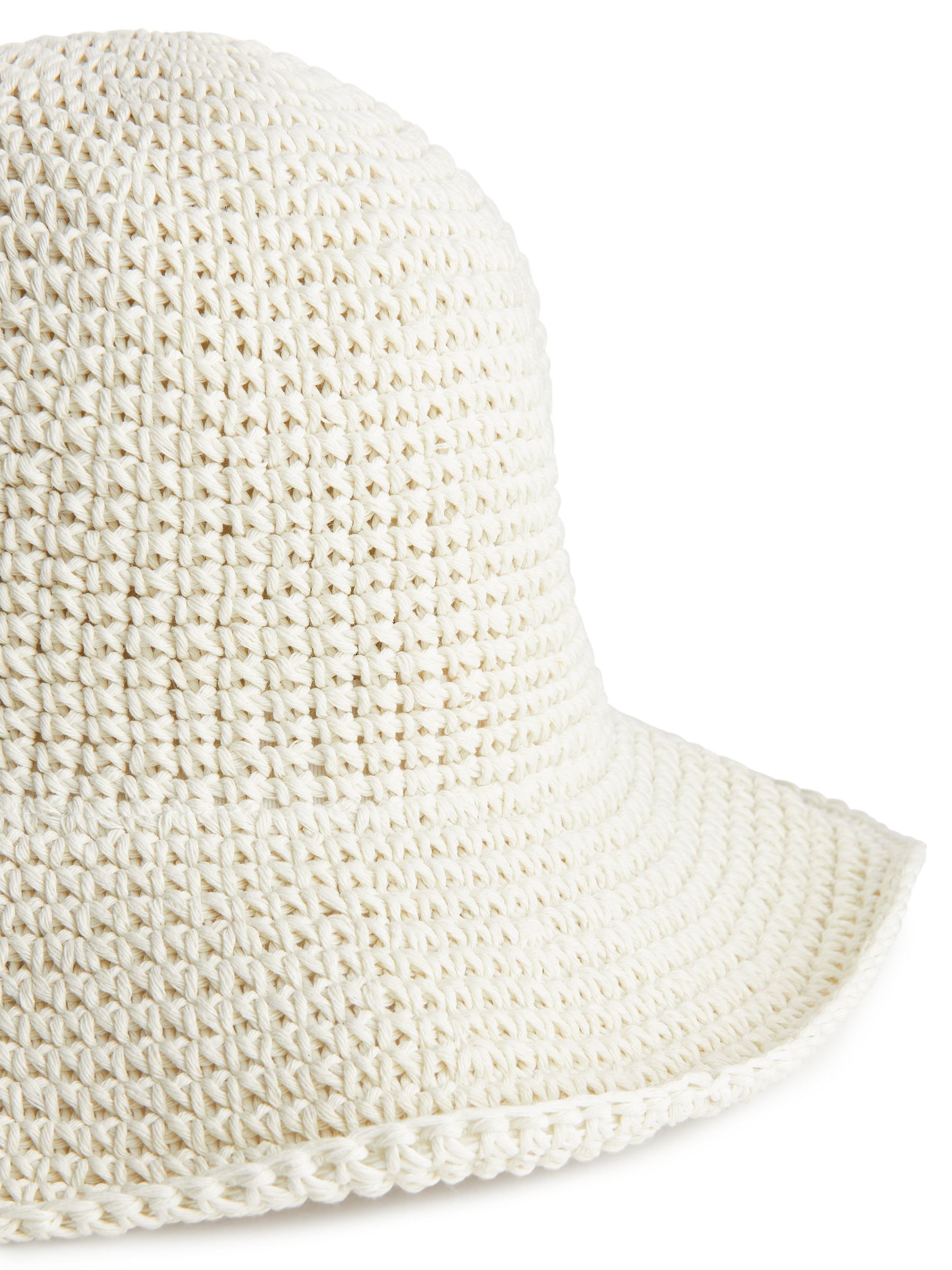 Crochet Hat - White - Women - StillMedia/DescriptiveDetail - 2