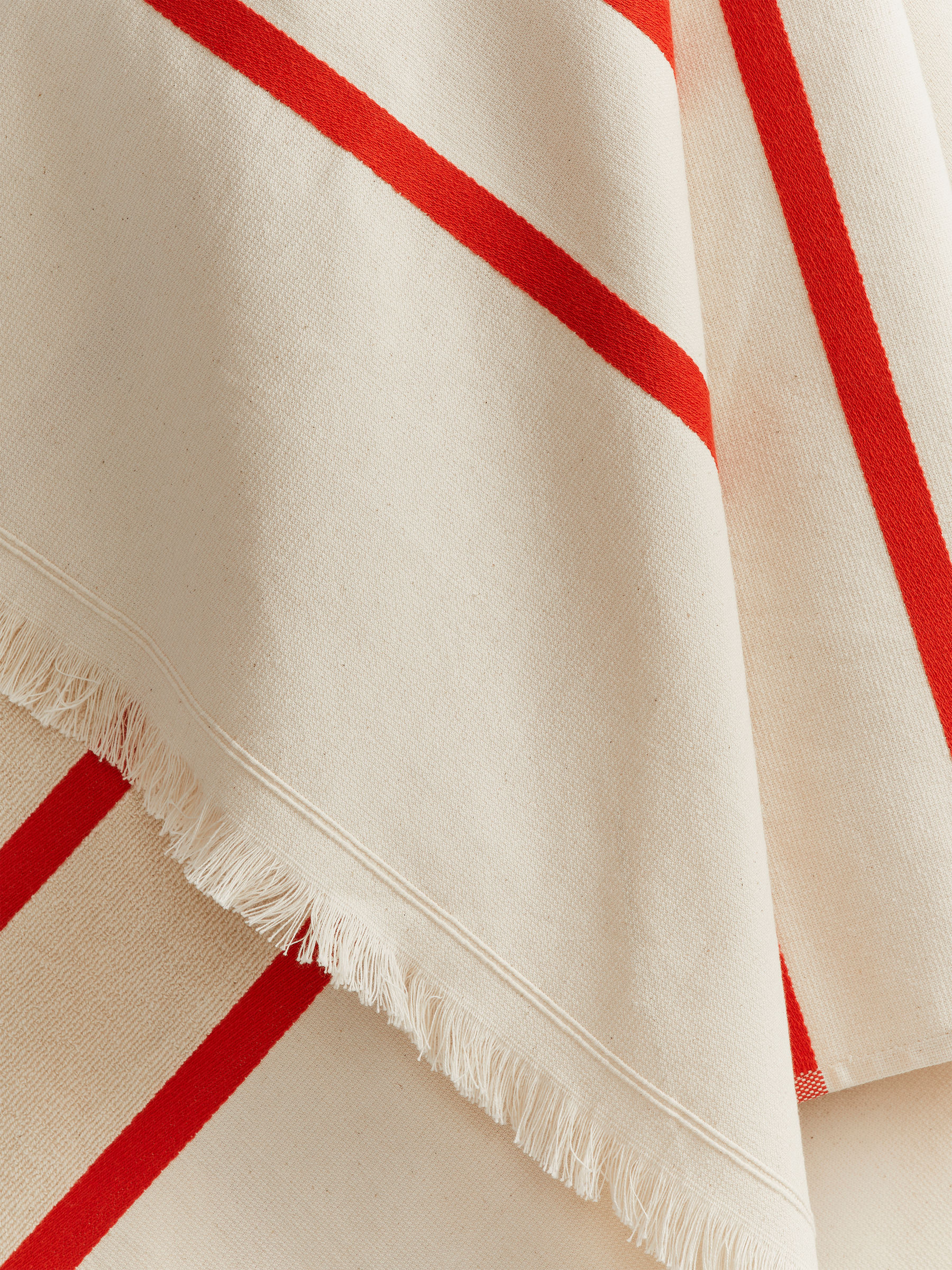 Badhandduk 100 x 180 cm - Vit/röd - Homeware - StillMedia/DescriptiveDetail - 1