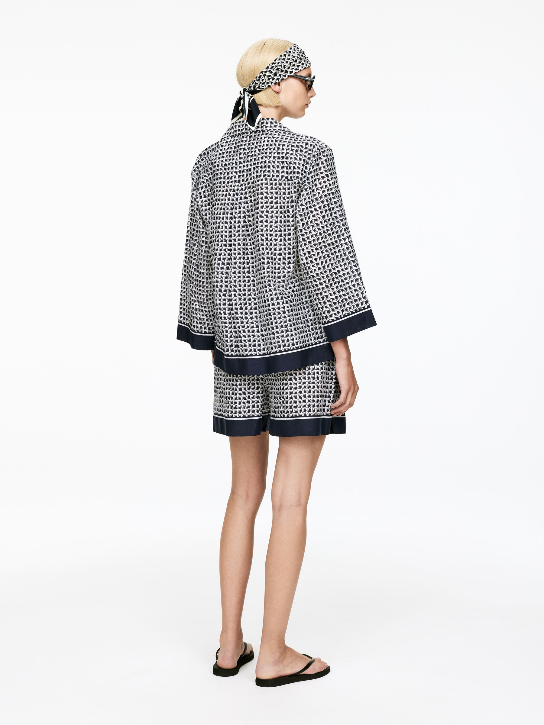 Printed Shorts - Dark Blue/White - Regular fit - Women - StillMedia/Lookbook - 4