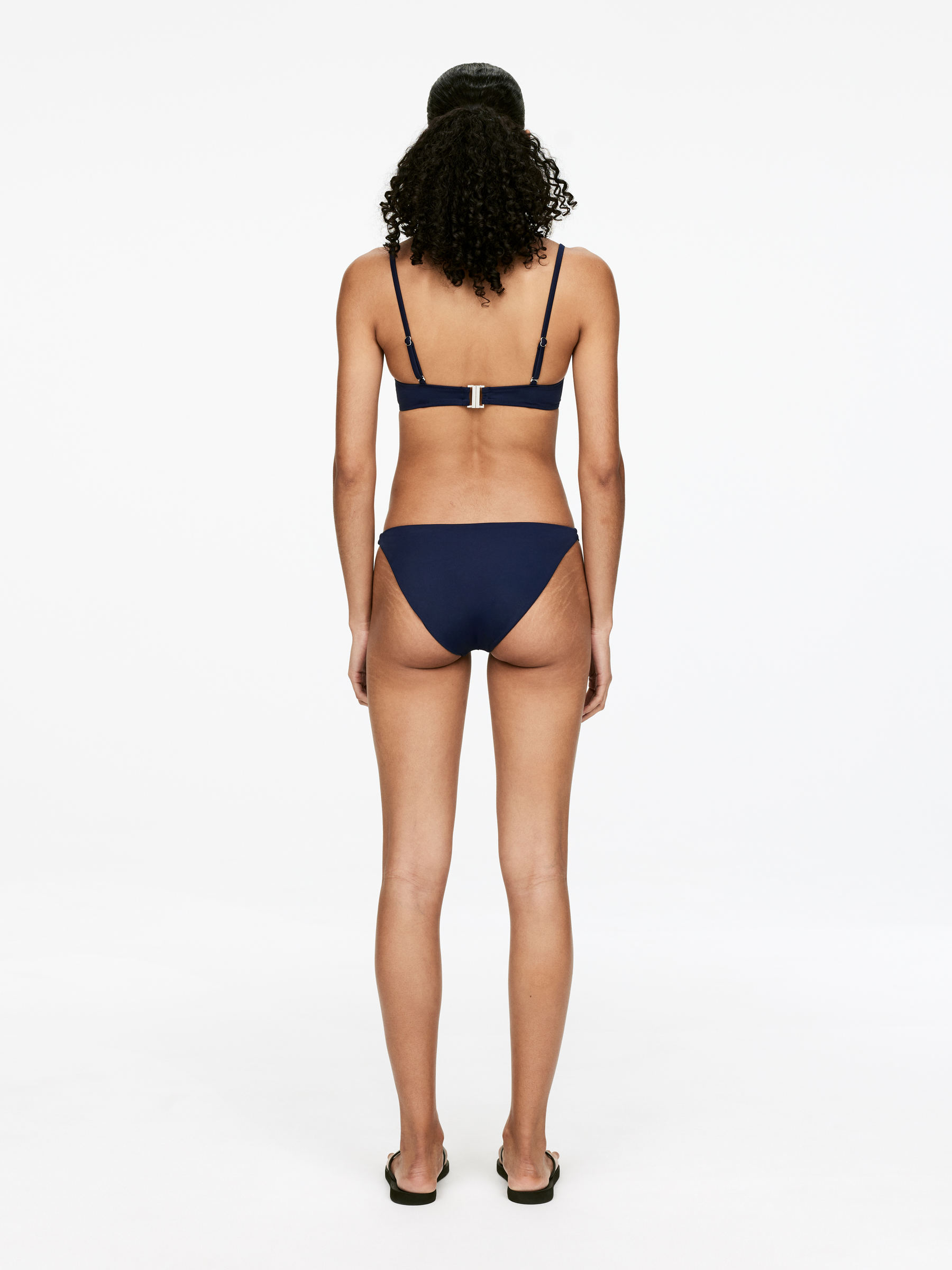 Bandeau Bikini Top - Dark Blue - Women - StillMedia/Lookbook - 6