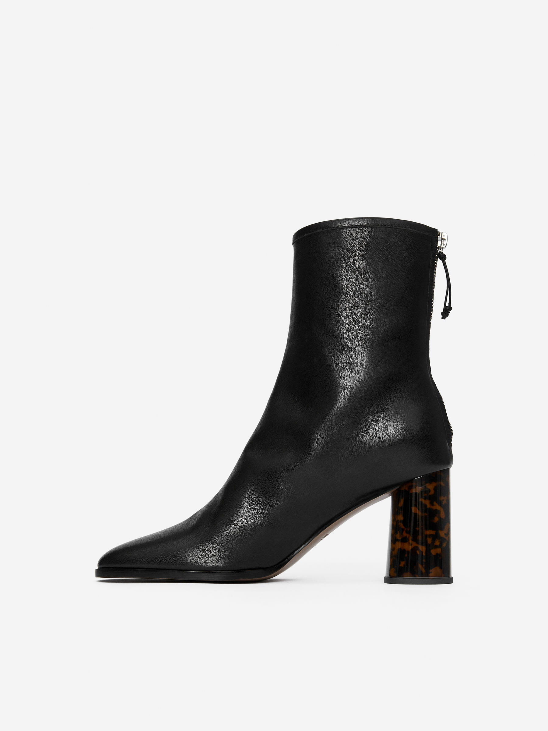 Tortoise-Heel Sock Boots - Black - Women - StillMedia/DescriptiveStillLife - 2