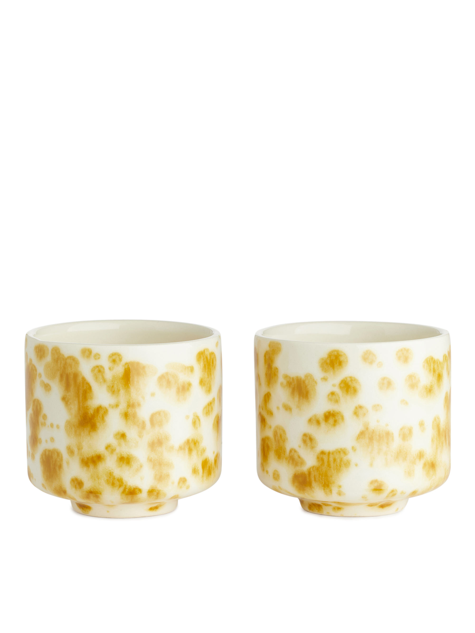 Stoneware Cups Set of 2 - Off-White/Yellow - Homeware - StillMedia/DescriptiveStillLife - 2