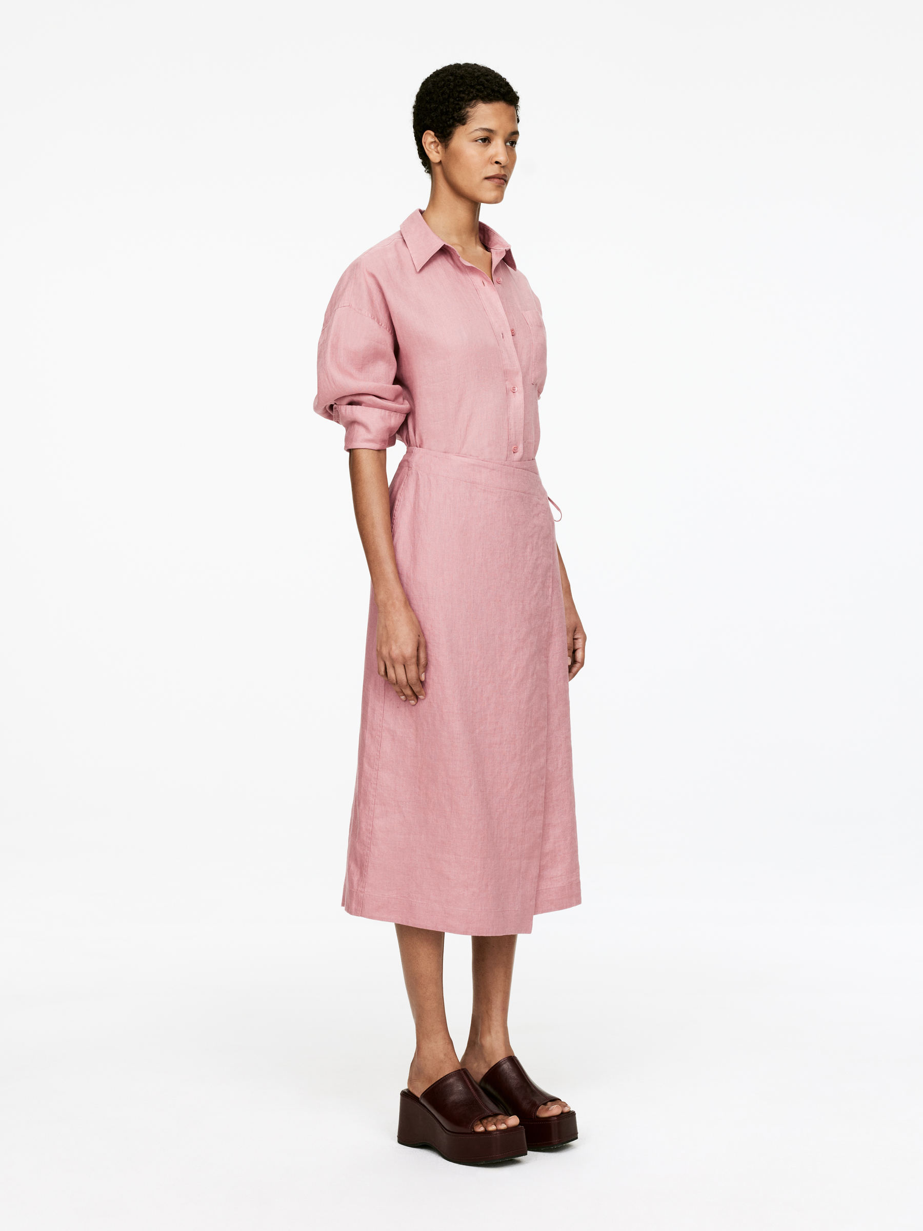 Linen Shirt - Dusty Pink - Regular fit - Women - StillMedia/Lookbook - 3