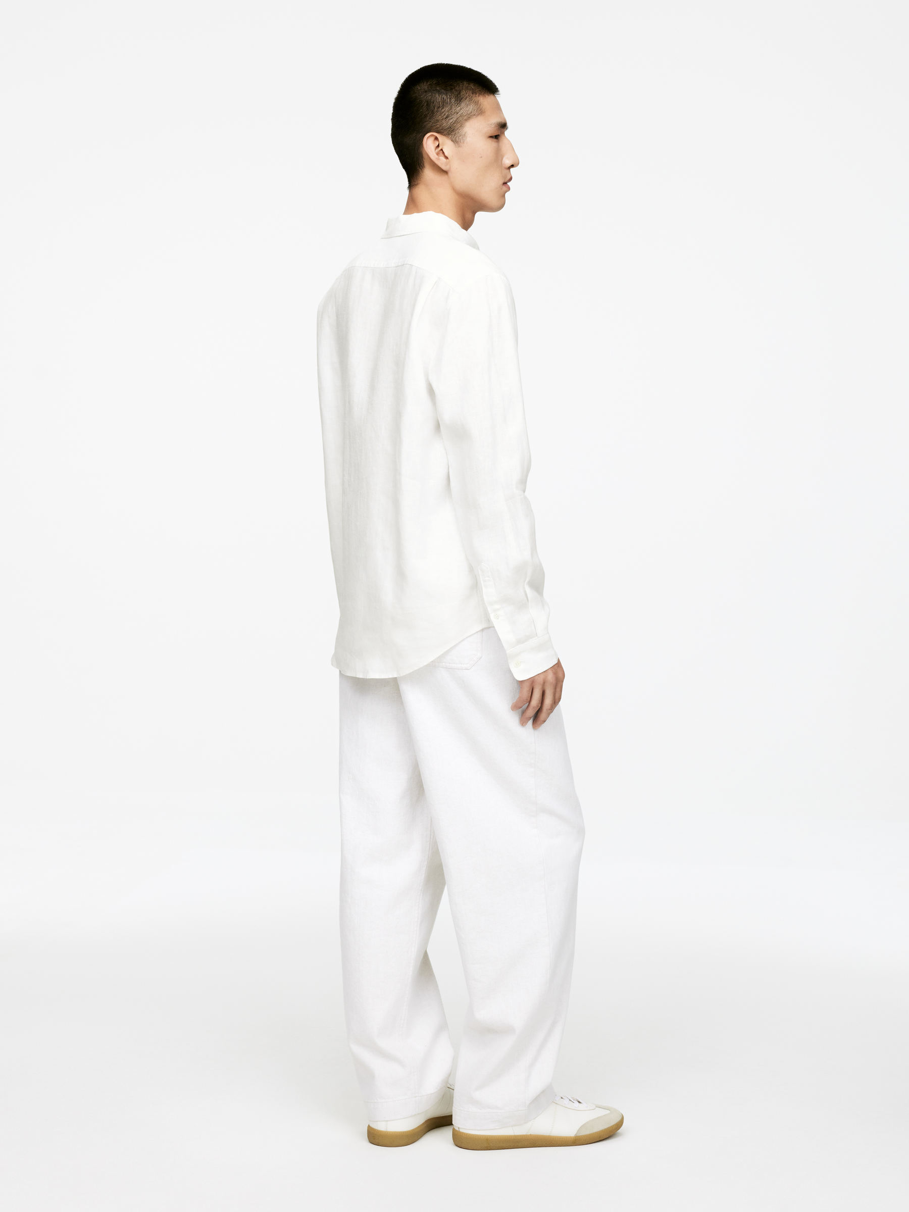 Regular-Fit Linen Shirt - White - Regular fit - Men - StillMedia/Lookbook - 6
