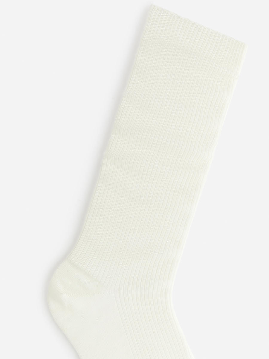 Gerippte Socken aus Wollmischung-#EFEFDF-6006