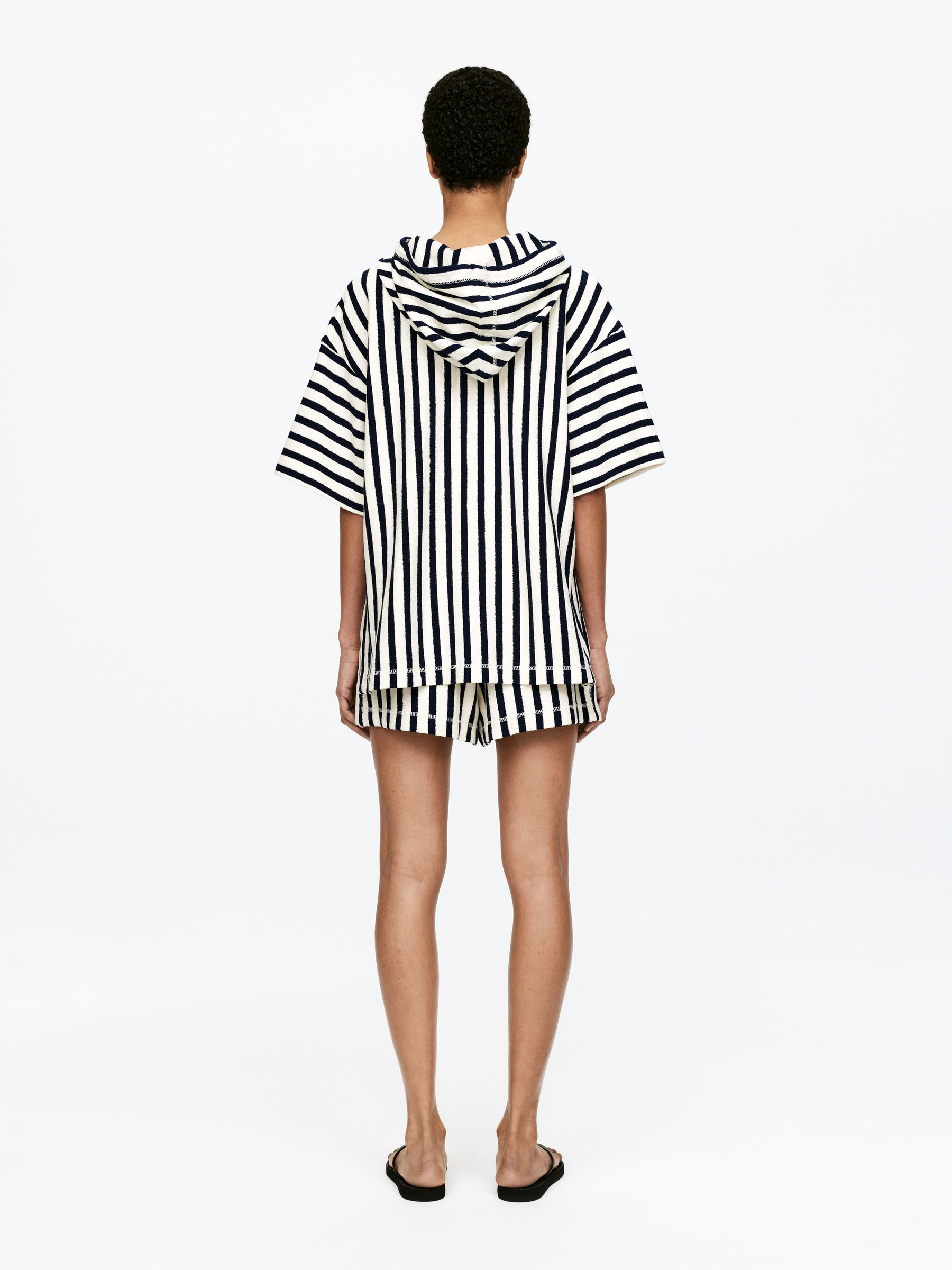 Hooded Towel Top - Off White/Dark Blue - Loose fit - Women - StillMedia/Lookbook - 7