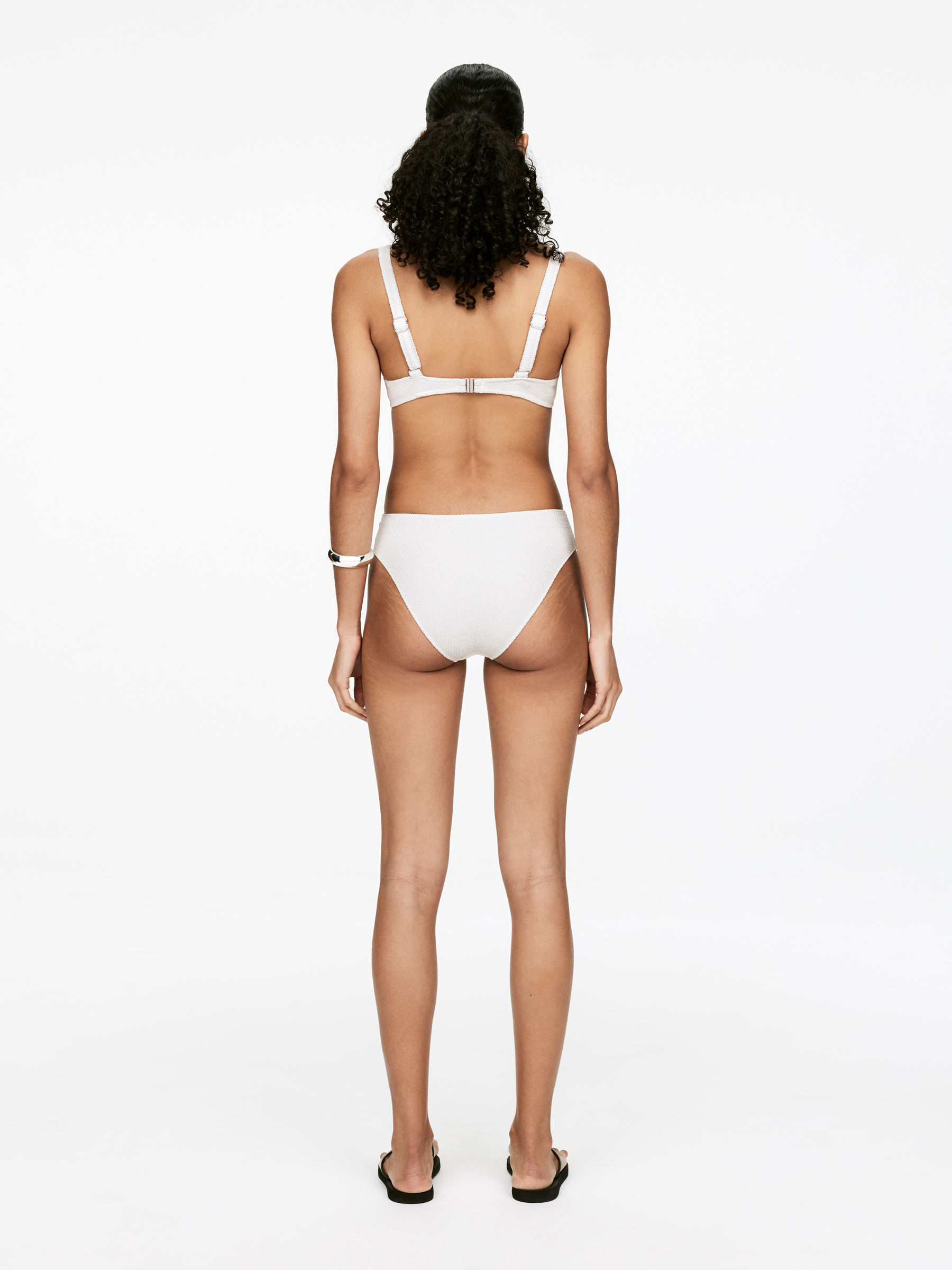 Crinkle Wired Bikini Top - Off White - Women - StillMedia/Lookbook - 3