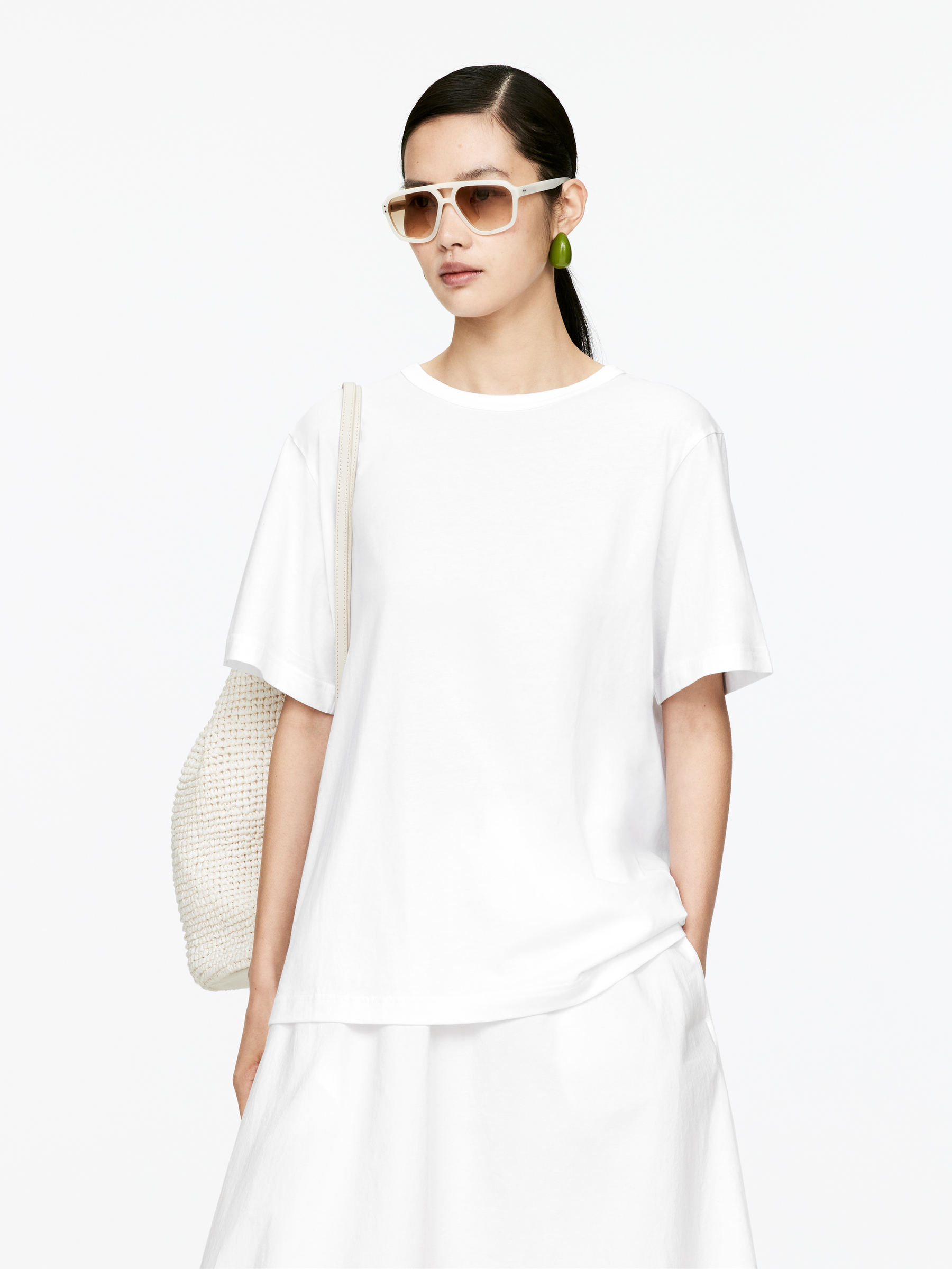 Oversized T-Shirt - White - Oversized - Women - StillMedia/Lookbook - 7
