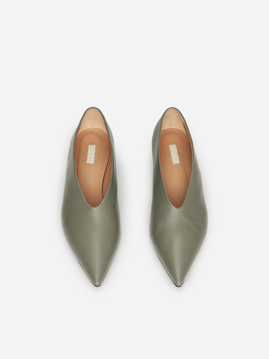 Pointy Leather Pumps-#A3ACA9-12463