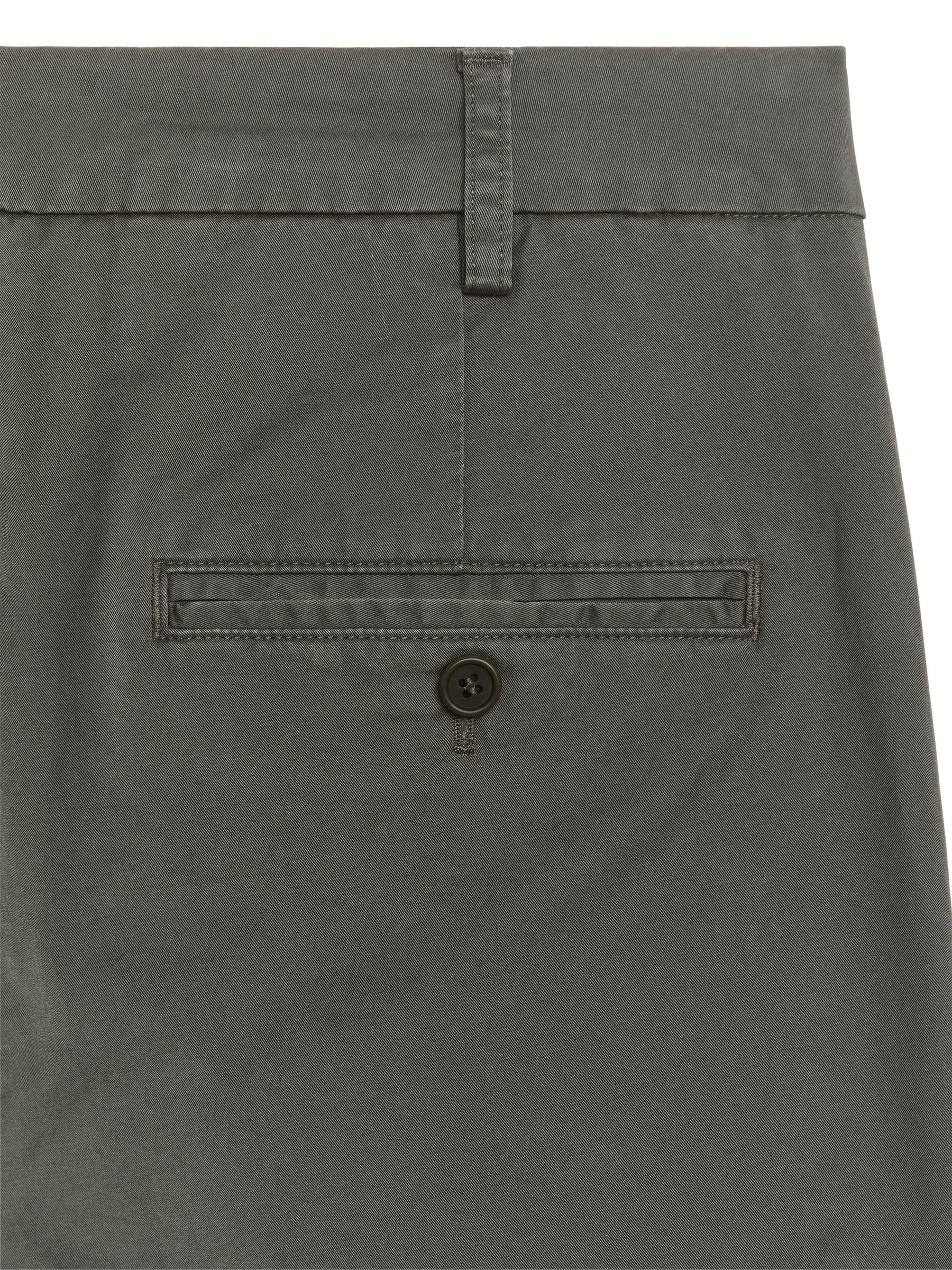 Stretch-Chino mit enger Passform - Khaki - Slim Fit - Herren - StillMedia/DescriptiveDetail - 2