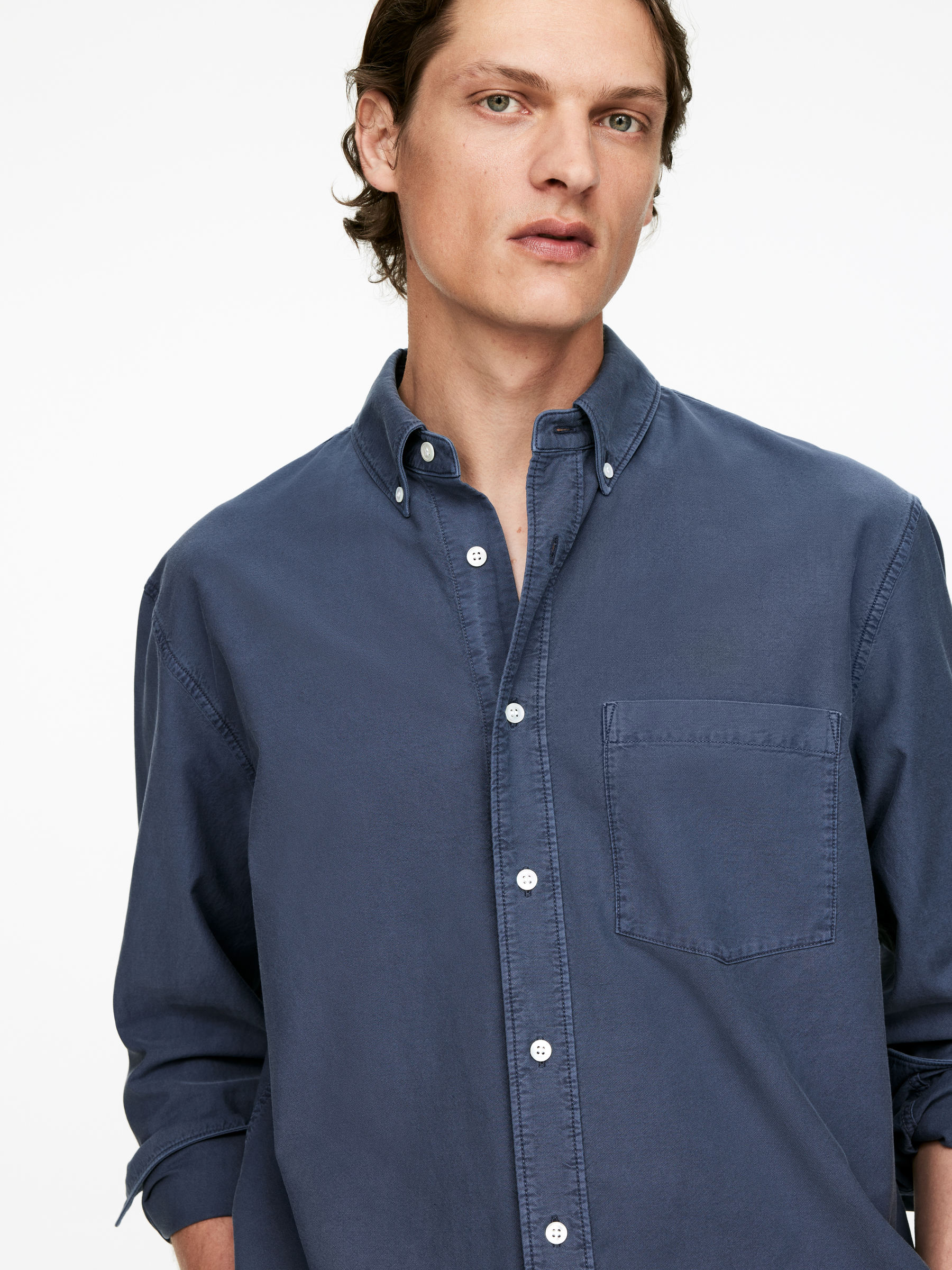 Relaxed Oxford Shirt - Blue - Loose fit - Men - StillMedia/Lookbook - 4